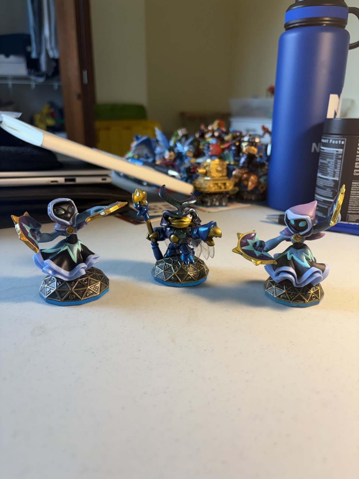 Skylanders Swap Force Magic Trio: Lightcore & Regular Star Strike + Dune Bug
