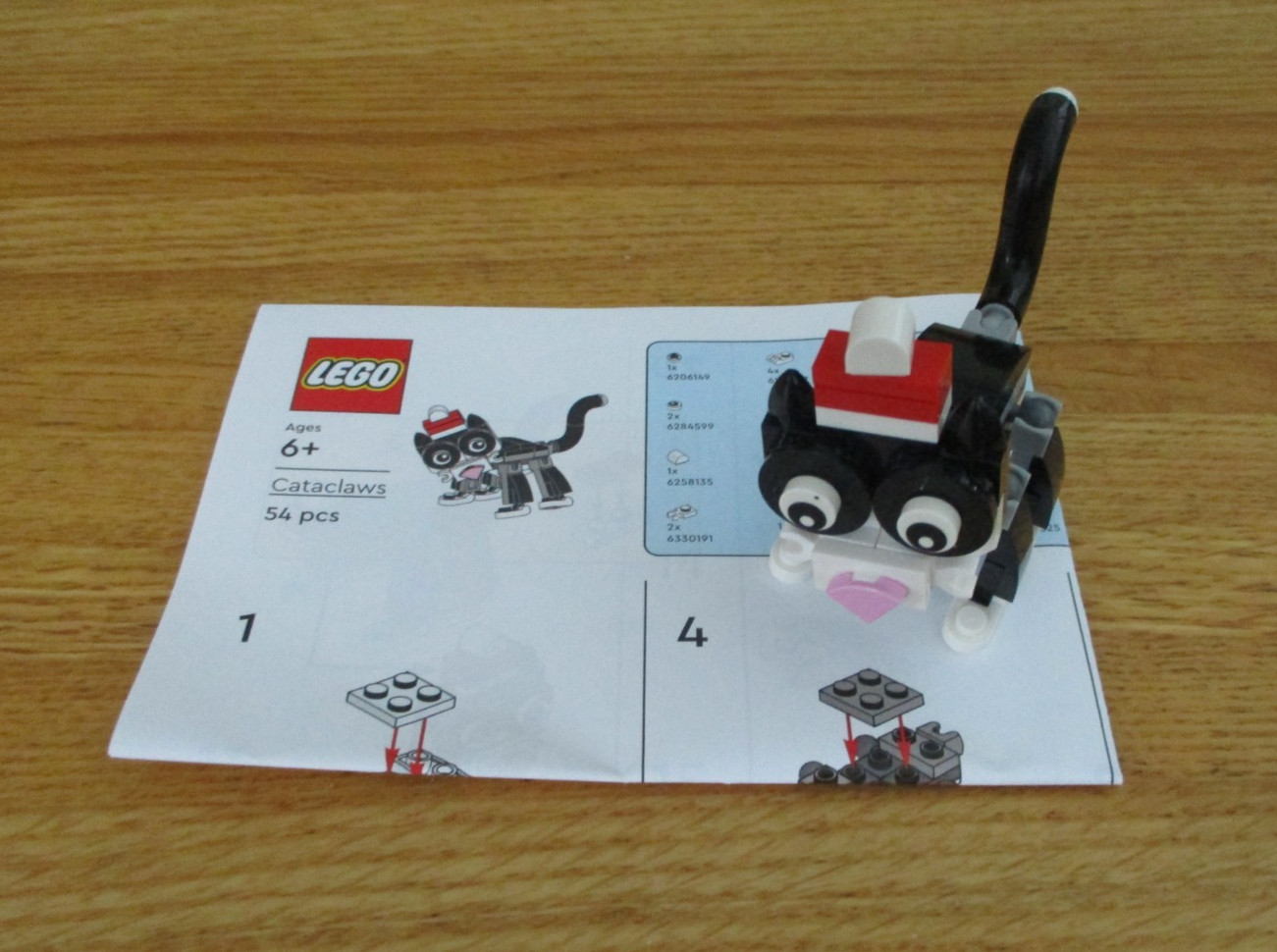 LEGO Cataclaws - Retail Store Exclusive - Make & Take Build