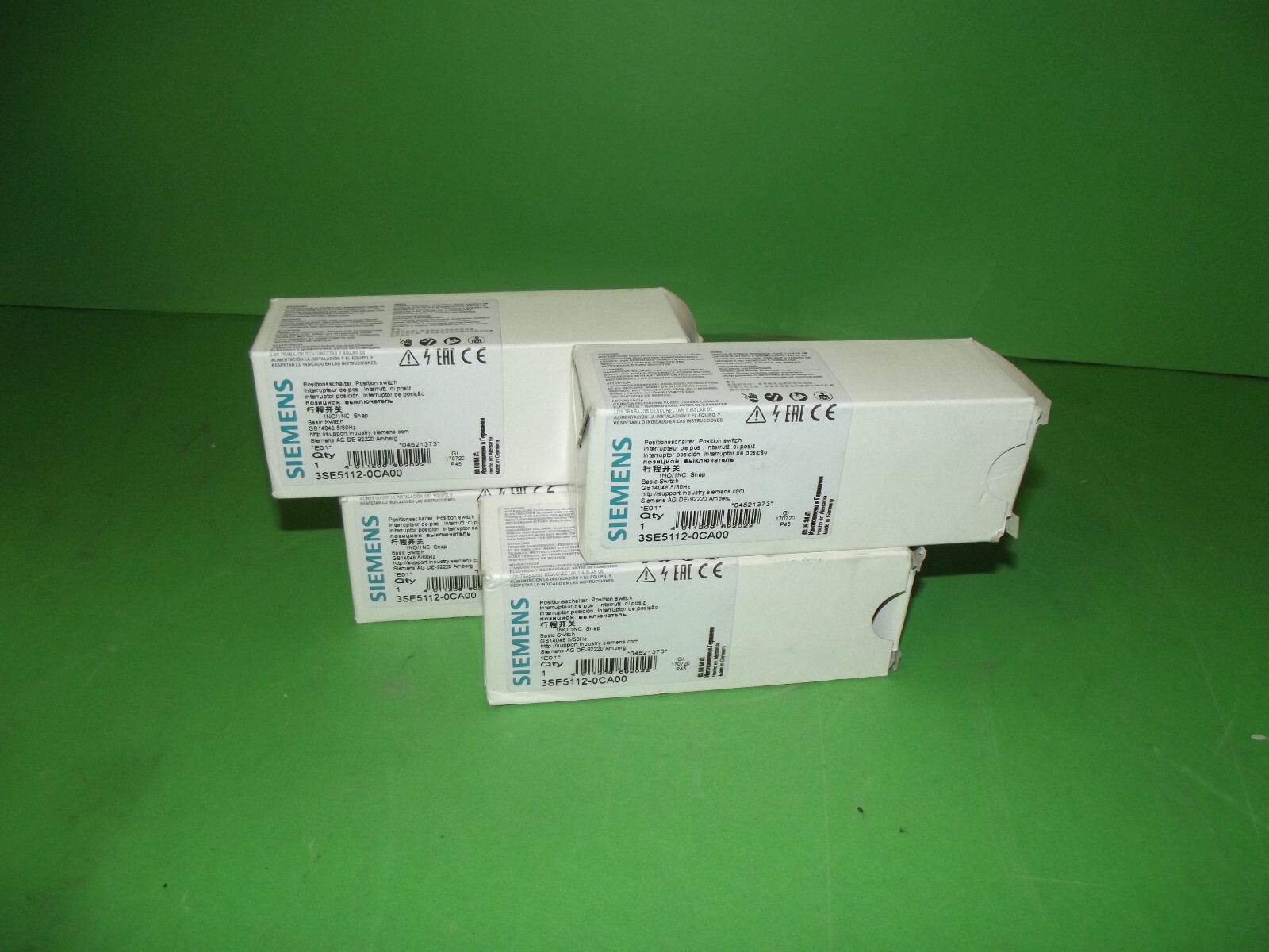 SIEMENS AG Position Switch  1NO/1NC Basic Switch 3SE5112-0CA00