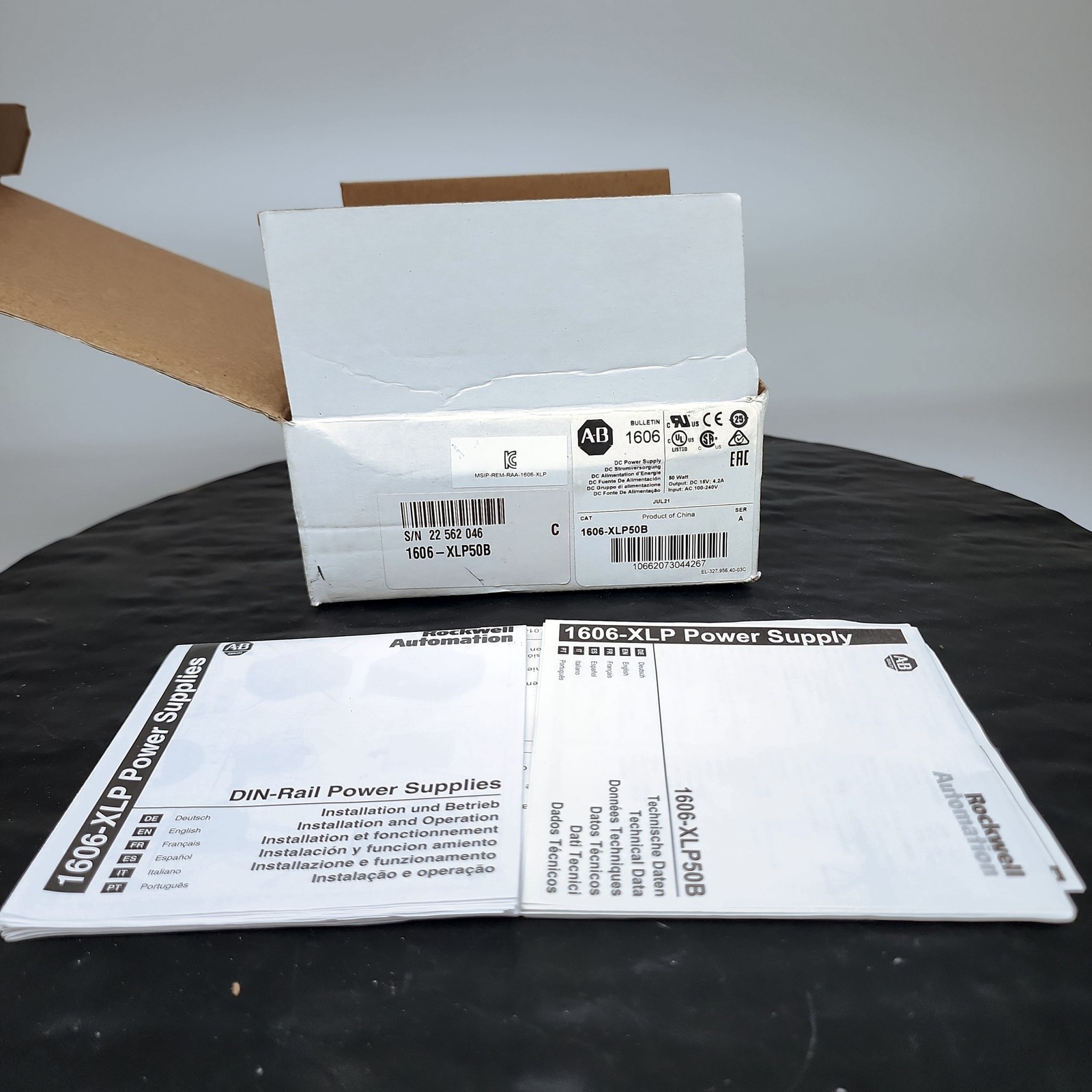 AB Allen Bradley 1606-XLP50B New DIN Rail PSU 60W 18V 4.2A 100-240V Input