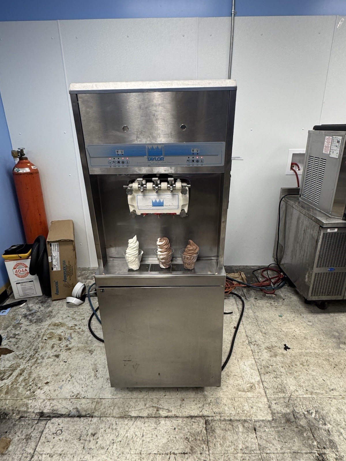 Taylor 8756-27 1ph Water Cooled Pressurized Soft Serve Ice Cream Machine