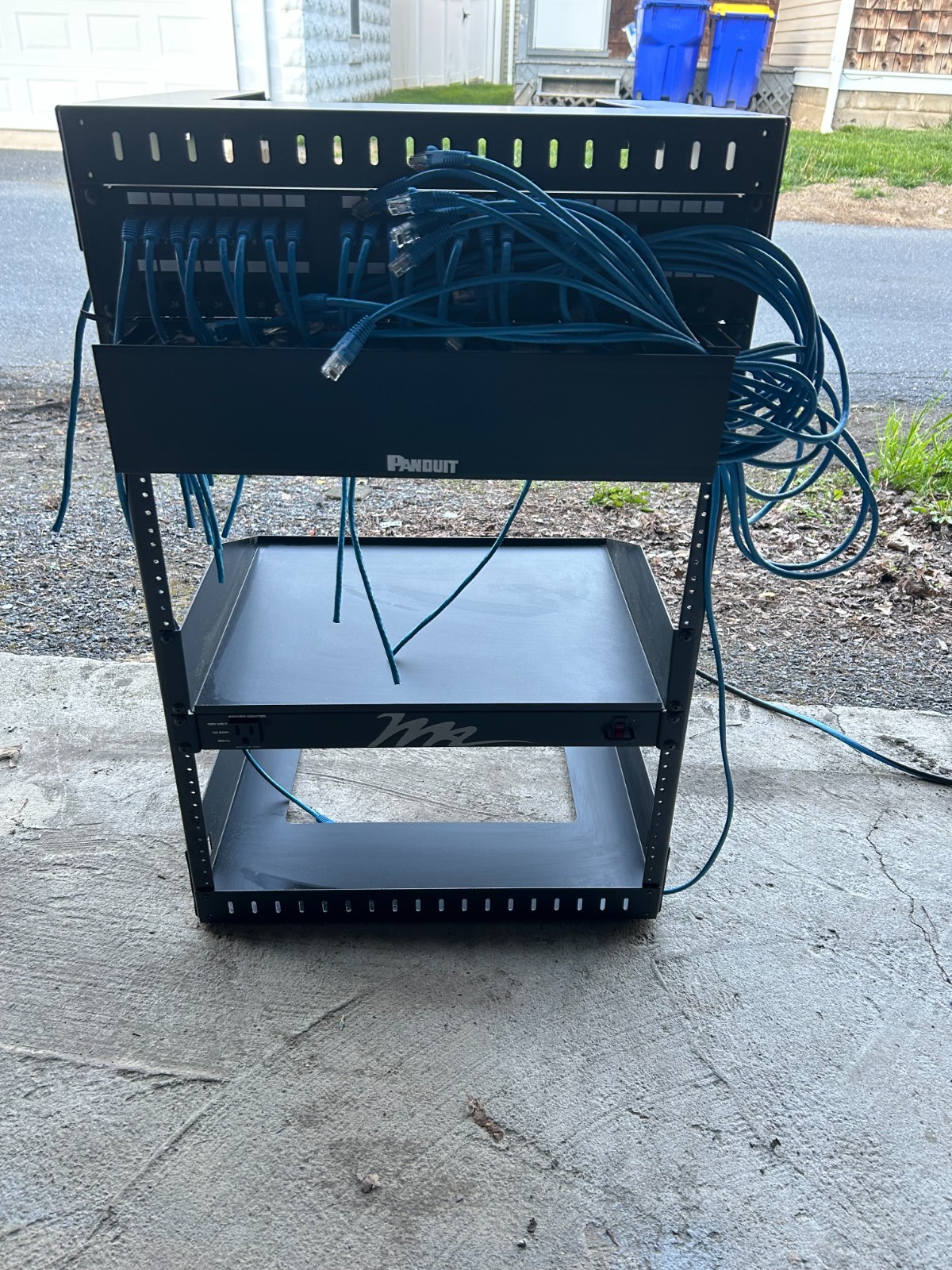 Mid Atlantic WM-15-18 Server Wall Mount w/Power, Panduit and Patch Panel