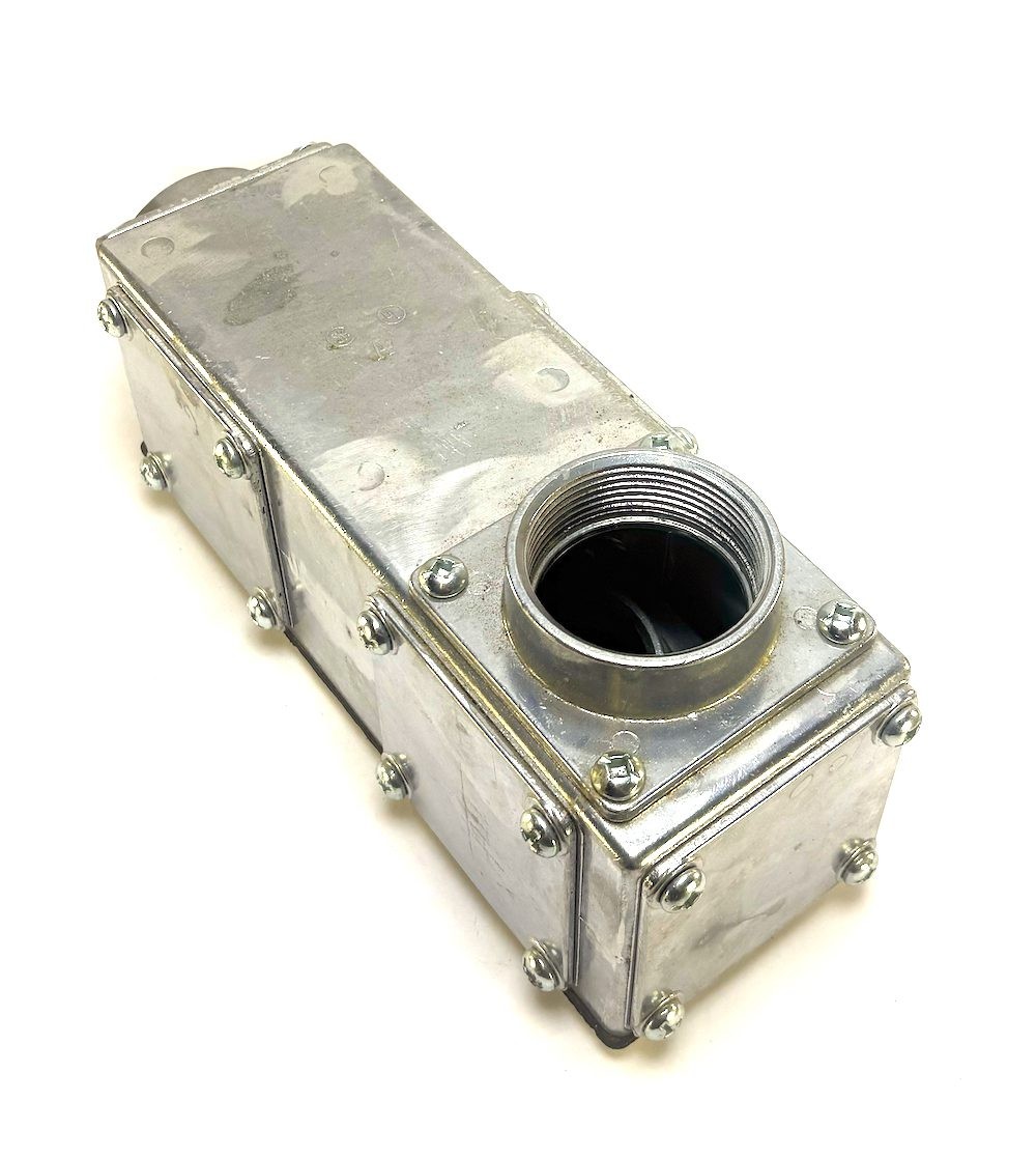 Arlington 936-1 2-1/2" Conduit Outlet