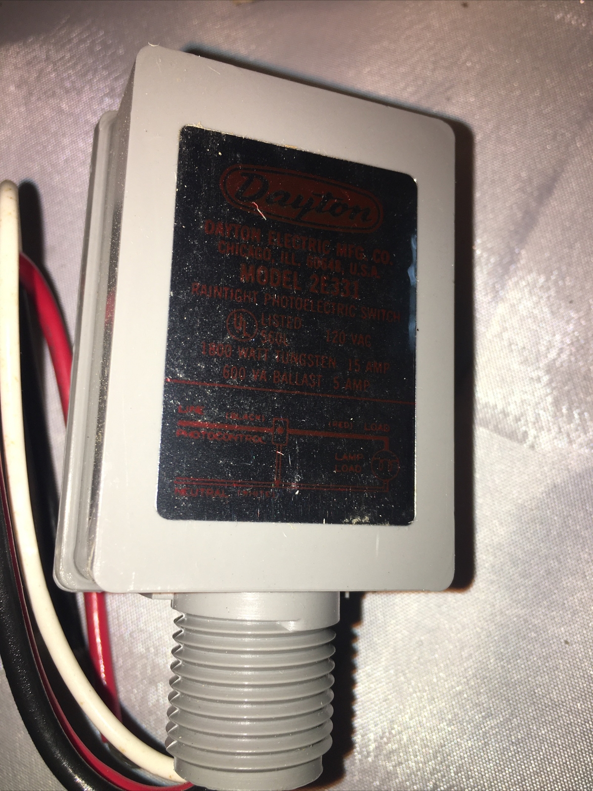 Dayton 2E331 Male Thread 1/2” Photoelectric Switch
