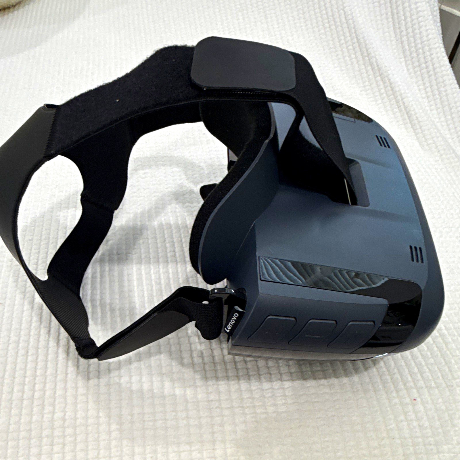 Lenovo Mirage Solo Standalone VR Headset Goggles, Gray/Black