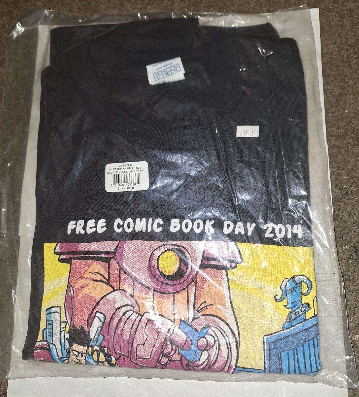 2014 FREE COMIC BOOK DAY t-shirt ~ Extra Large - New, Still Sealed
