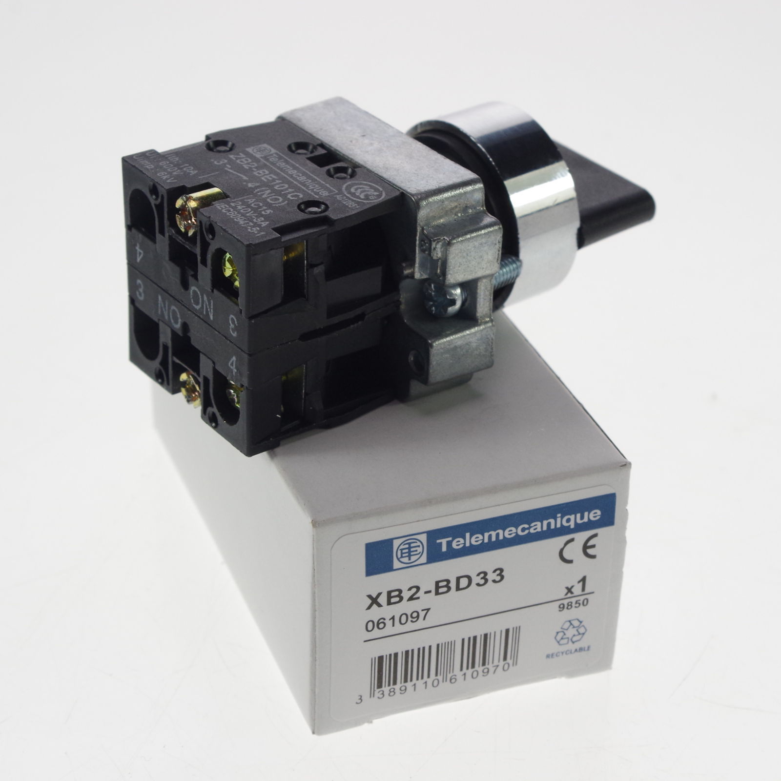3 Position 2 Normal Open Maintained Select Selector Switch XB2BD33C x 4