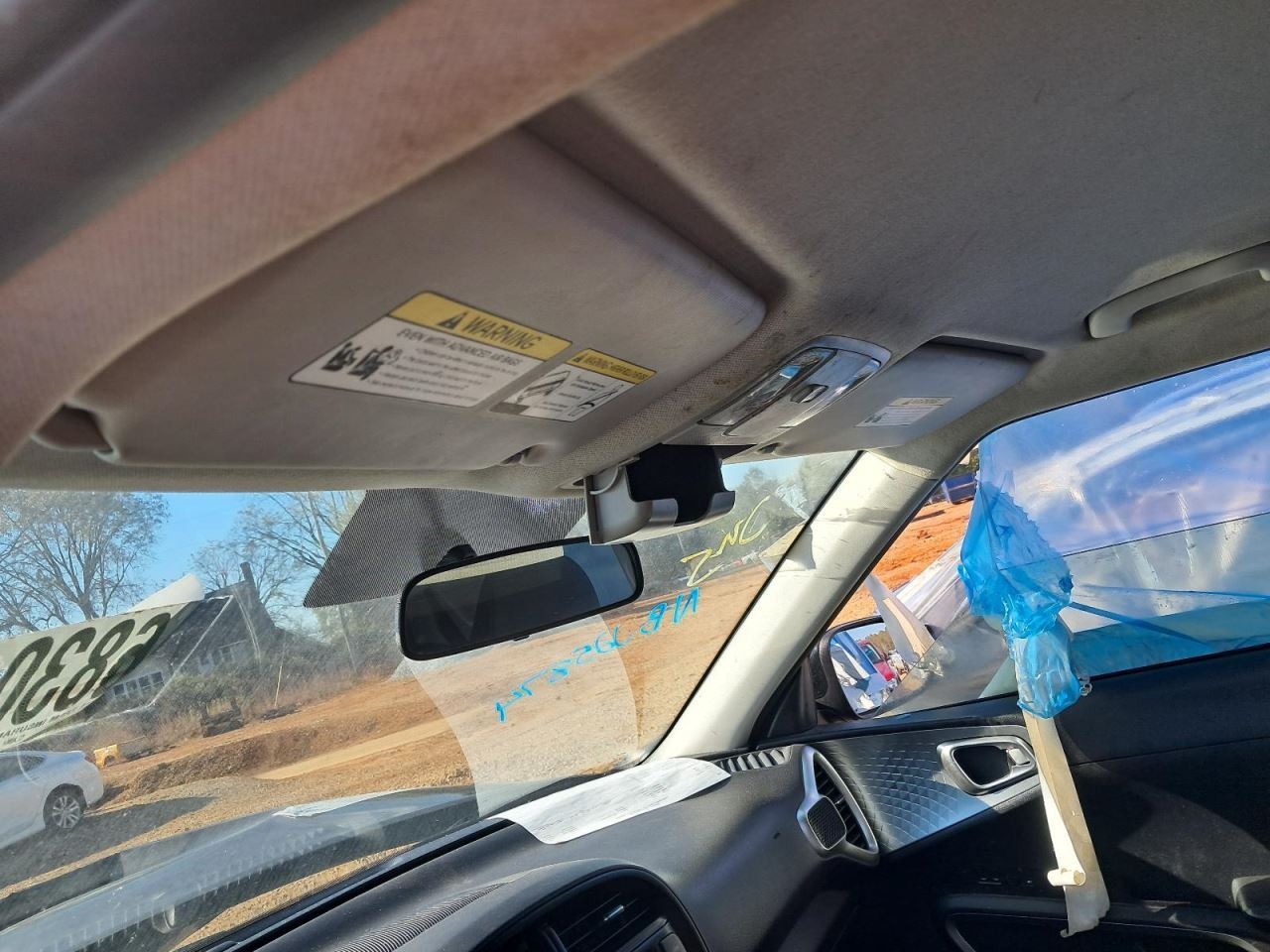 SOUL 2022 Glove Box 4836616