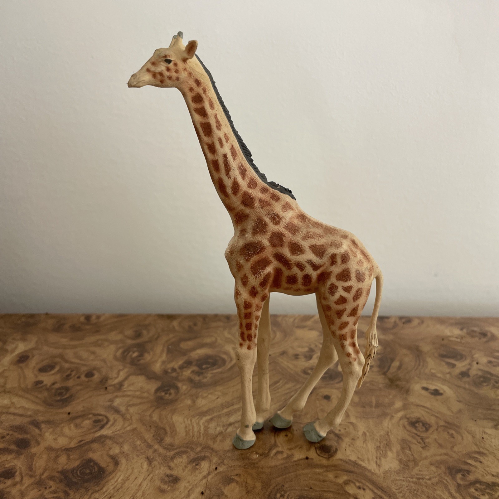 Vintage Vanishing Wild Reticulated Giraffe 7" Figure Safari ENGLAND COLLECTOR