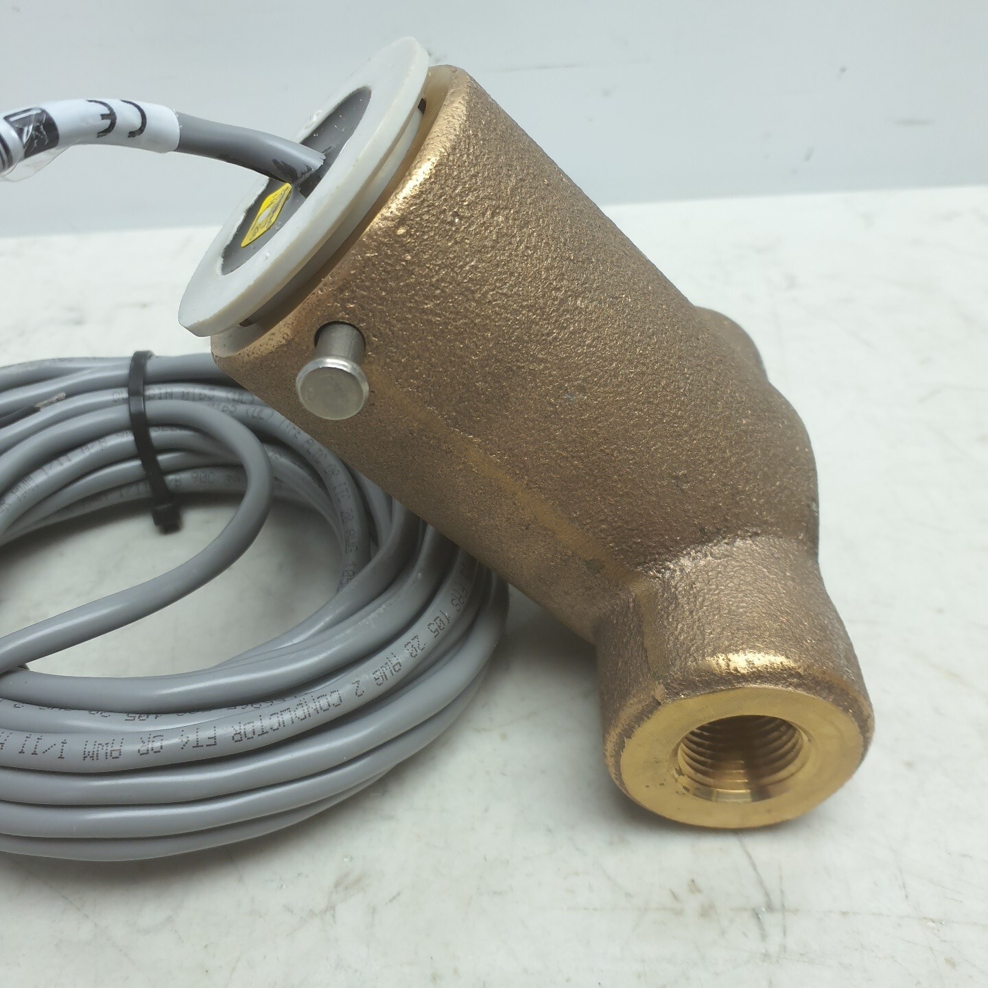 Impeller 8250BR0505-1211 Flow Meter 1/2" Fitting Size Paddlewheel Sensor