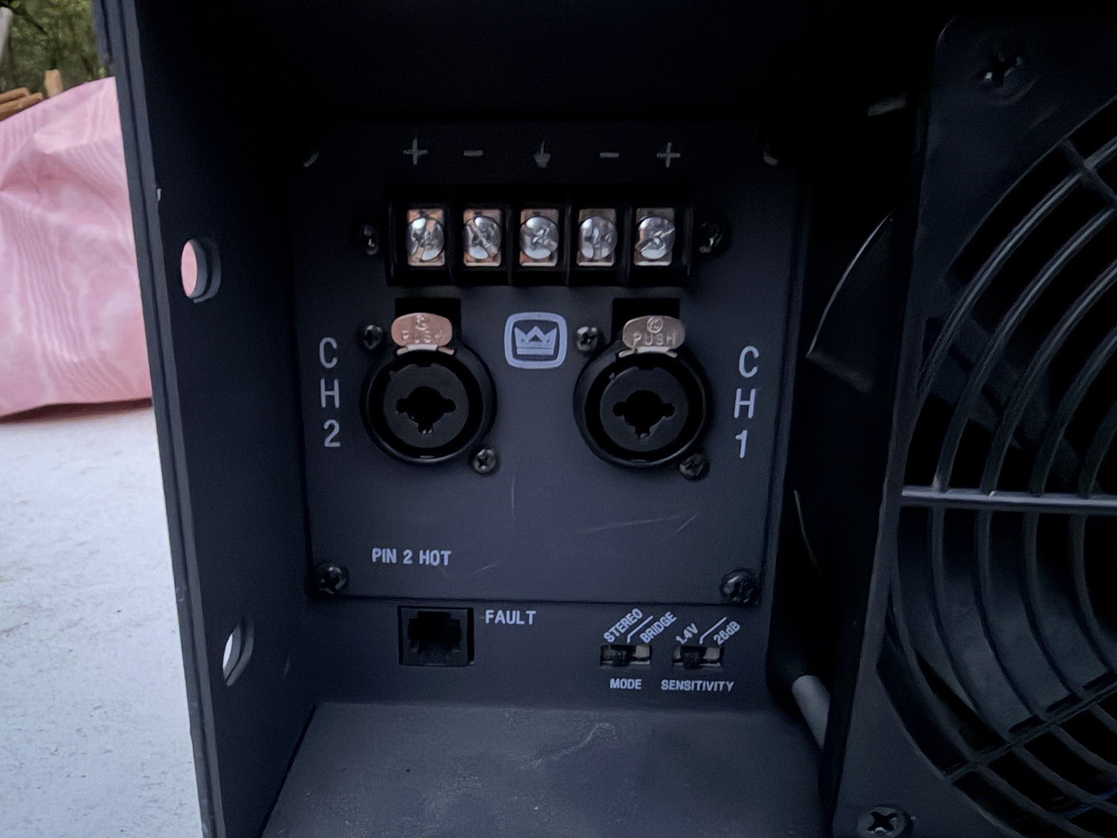 Rack Mount Crown CE1000 2-Channel Power Amplifier AS IS Untested / Powers On