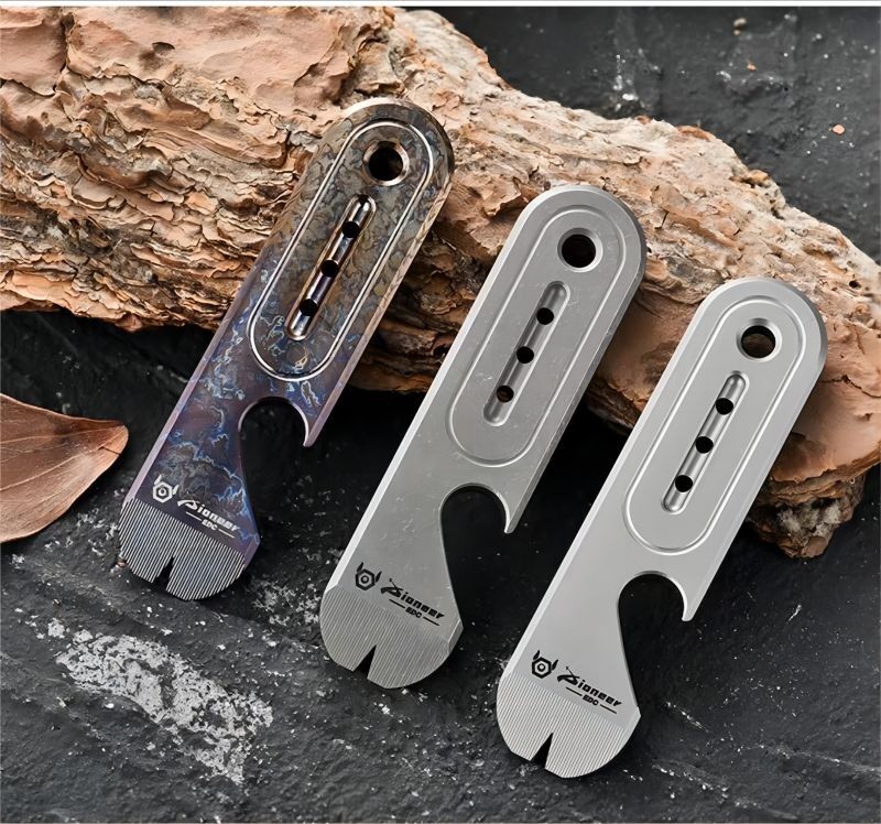 Titanium Pry Bar Crowbar Bottle Opener Portable Keychain Pocket Multi EDC Tool