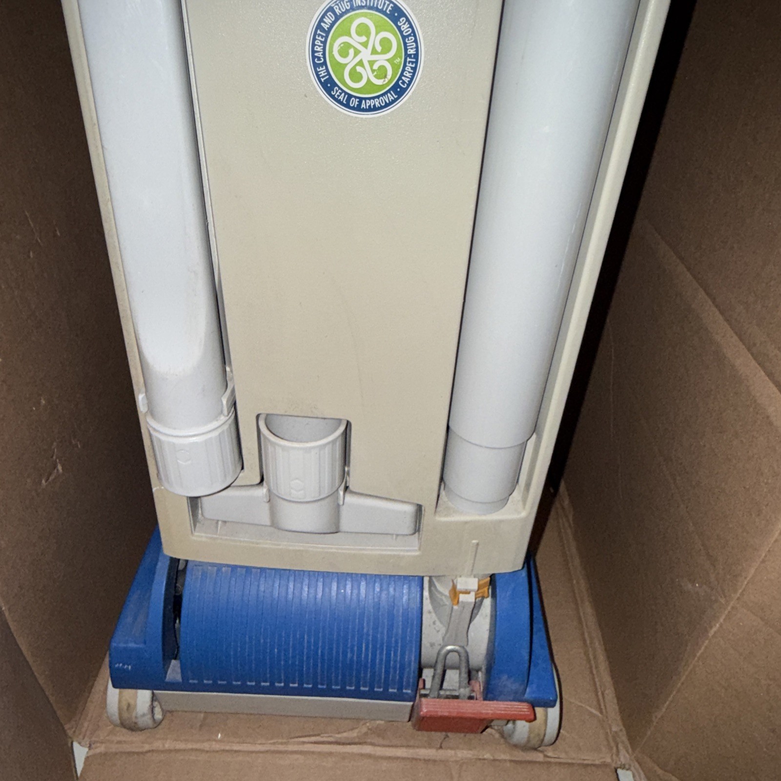 Windsor Sensor XP12 Commercial Upright Vacuum Cleaner