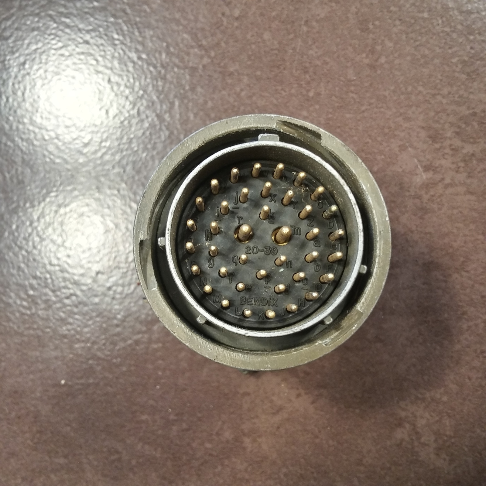 Bendix PT06A-20-35P15R Connector