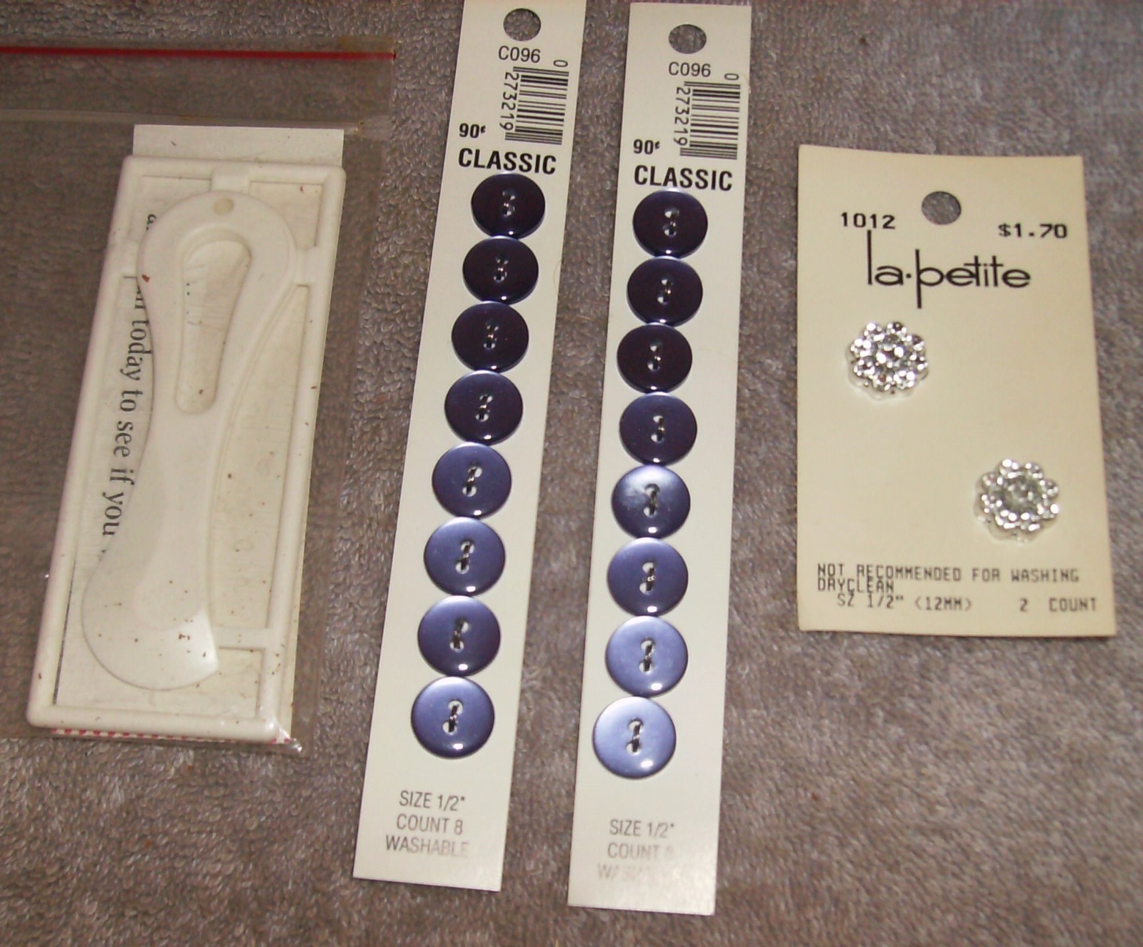 16 PURPLE BUTTONS 1/2" 2 RHINESTONE BUTTONS 1/2" & SEWING OR QUILTING TOOL  NEW