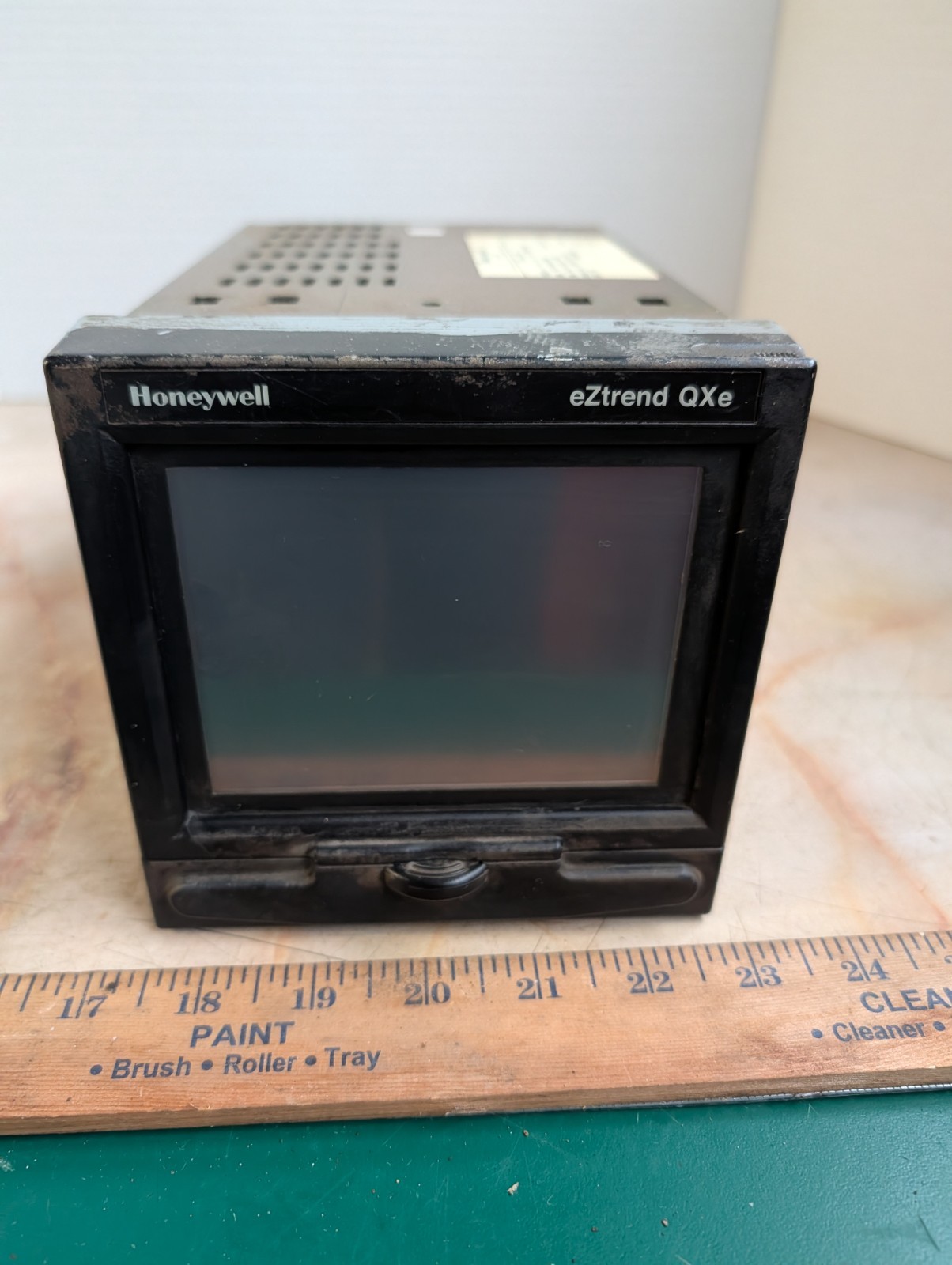 HONEYWELL EZTREND QXE ADVANCED GRAPHICS RECORDER TVEZQX-61-600-22-0-012-0-U00000