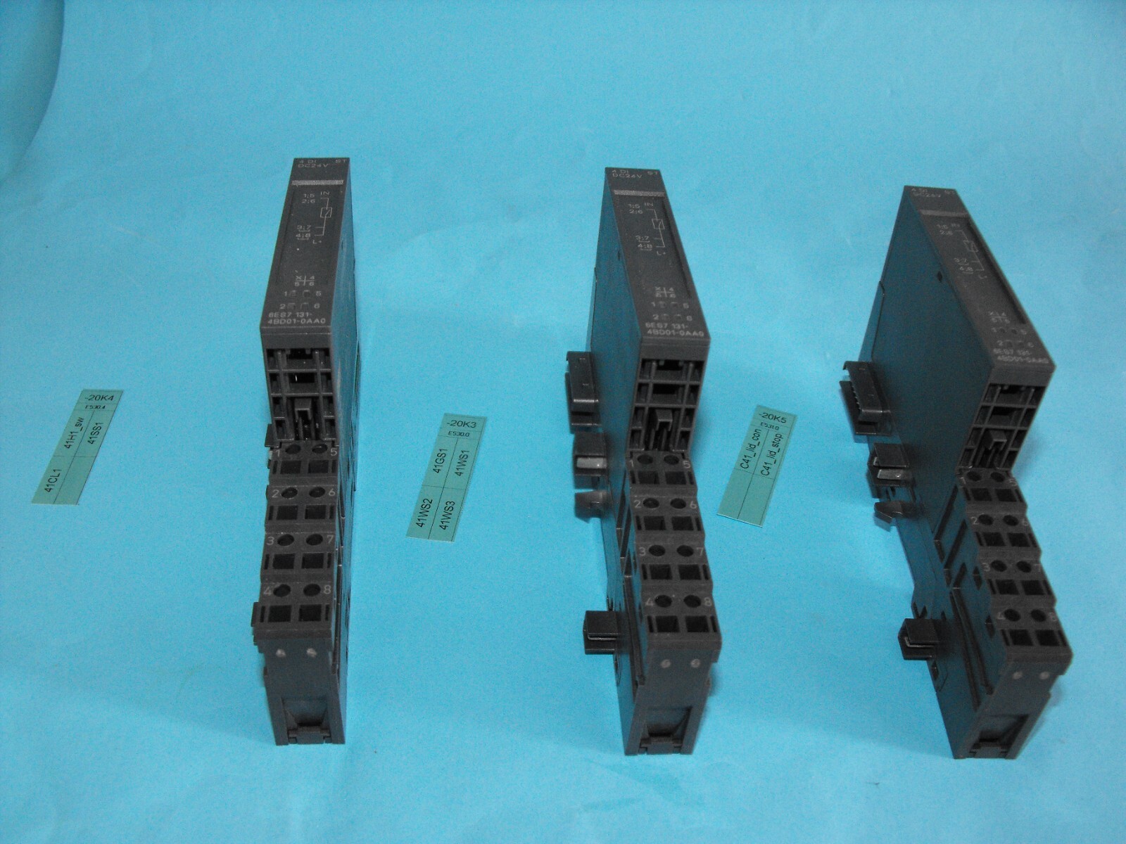 Siemens 6ES7131-4BD01-0AA0+TM-E15C24-01 Terminal Module.USED