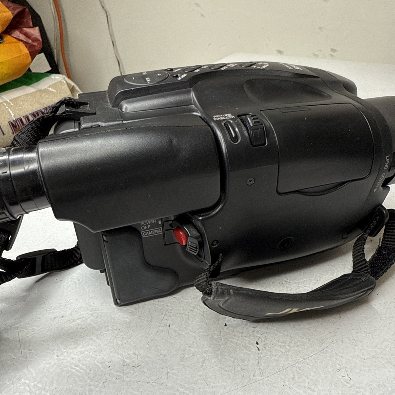 JVC VHS-C Camcorder *READ* Model GR-AXM70U Tested Working.