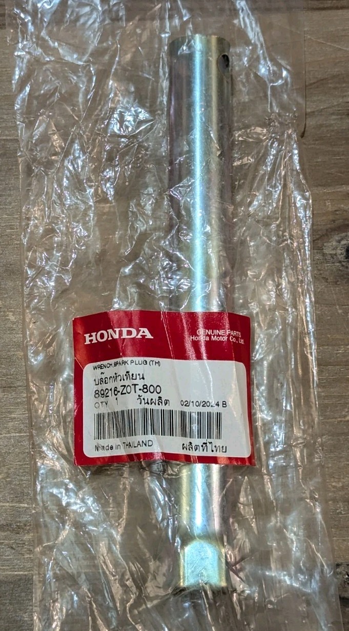 Honda OEM Wrench Spark Plug - 89216-Z0T-800 New in Package