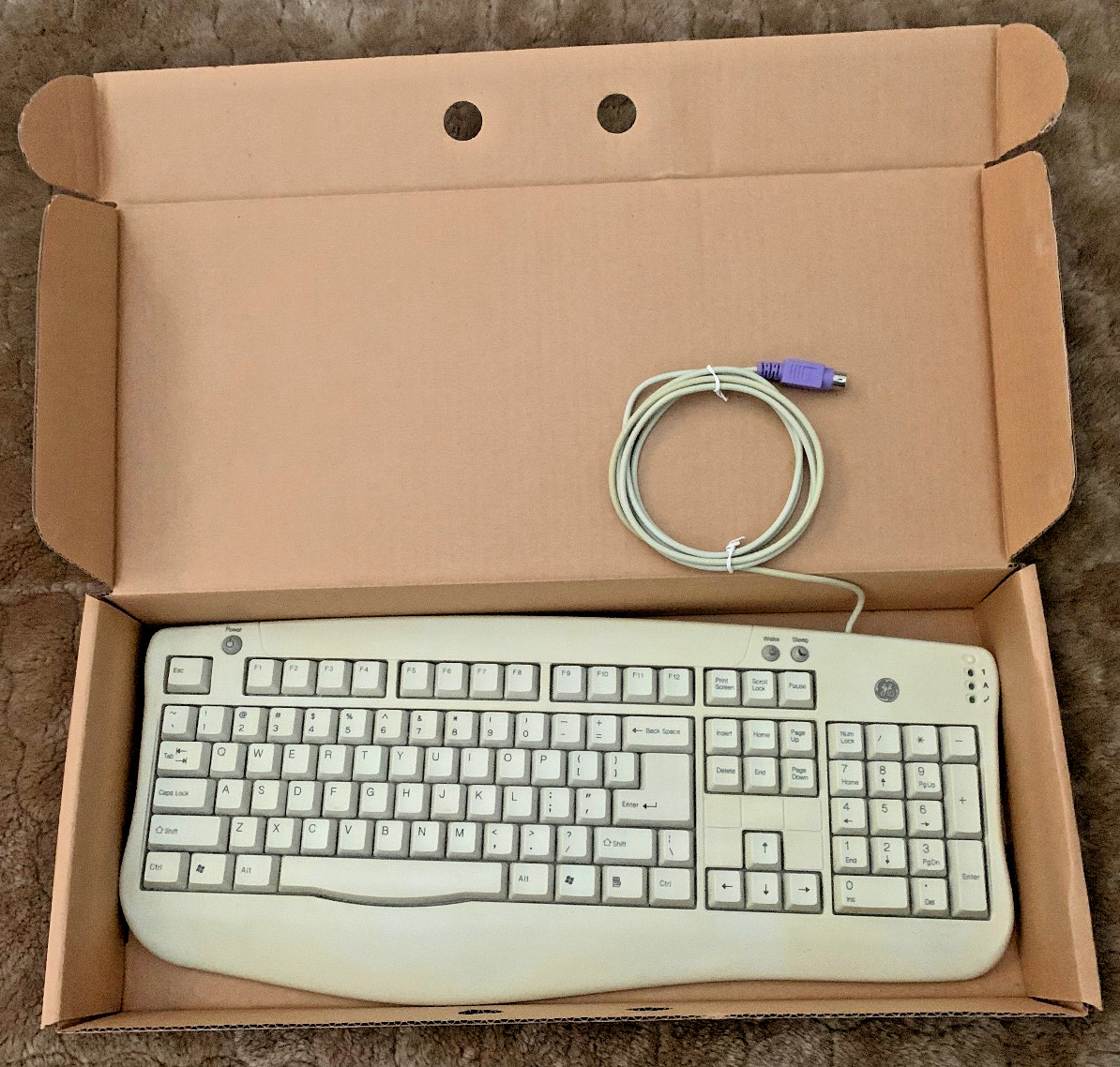 GE Classic Smart Keyboard. HO97798. WITH BOX. Windows 98/98SE, Me, NT, 2000, XP