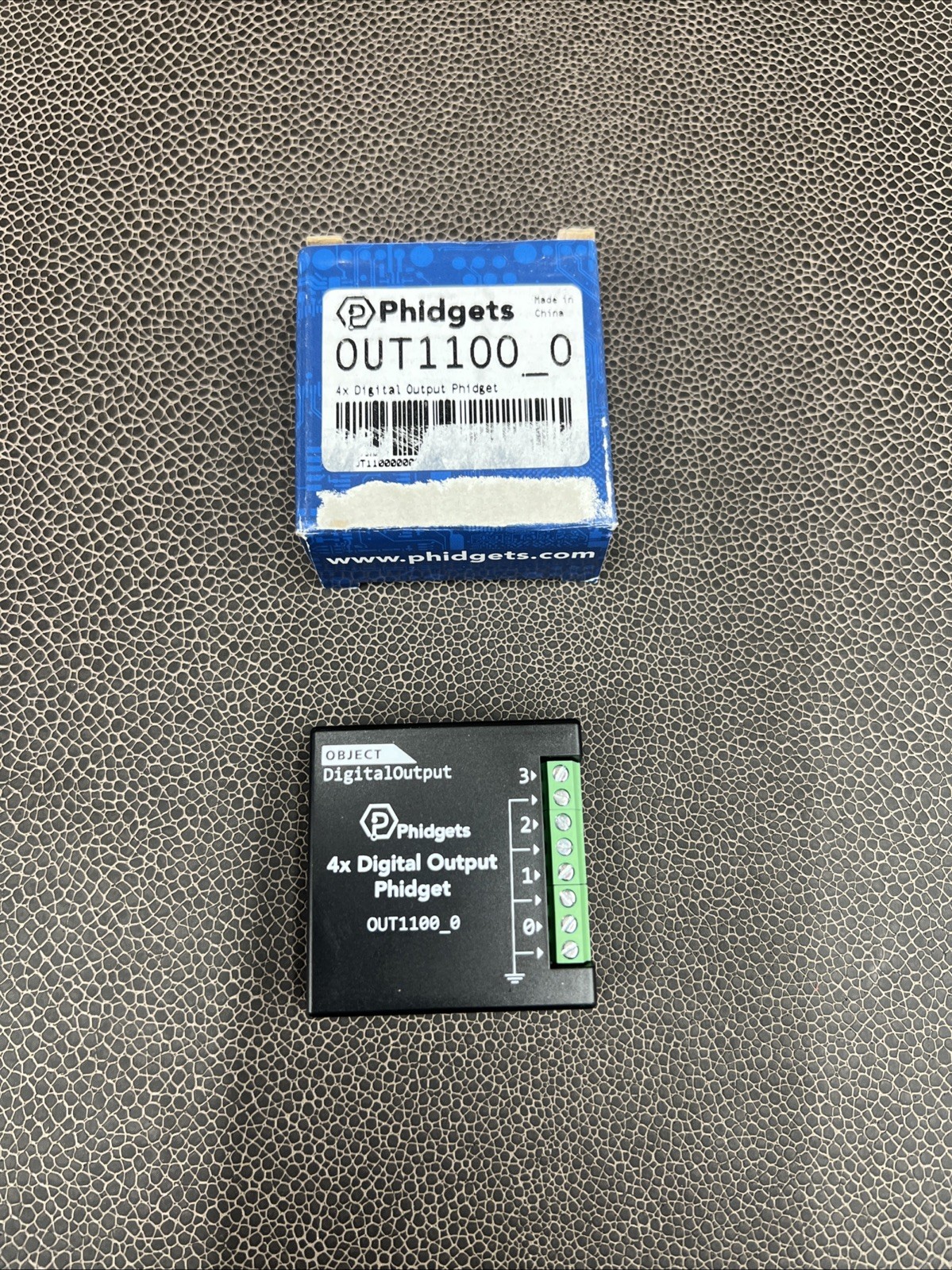 Phidgets OUT1100_0 4x Digital Output Phidget OUT1100 4 PWM Output NOS