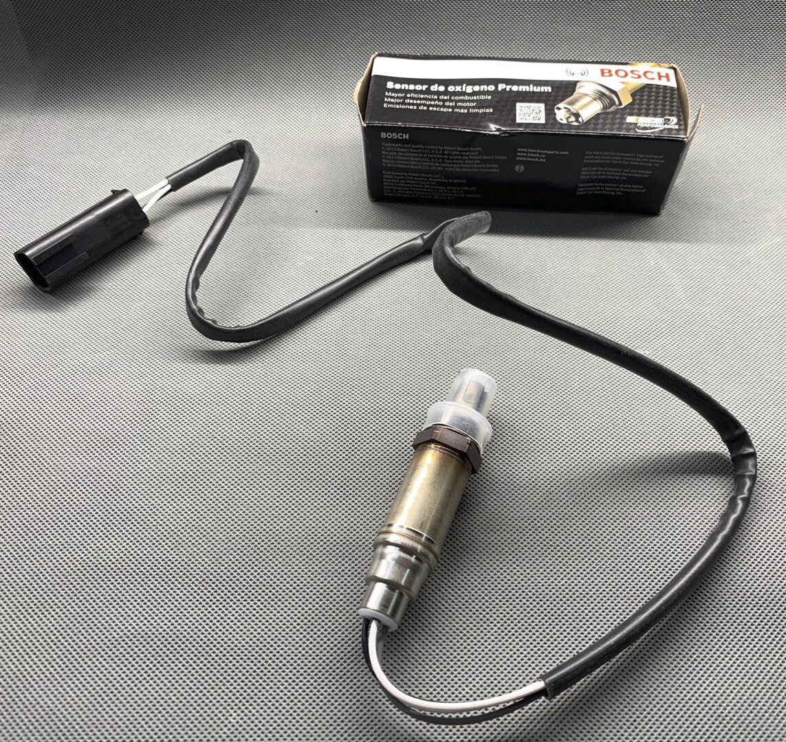 OE GENUINE Oxygen Sensor 15707 Upstream For Dodge D100 D150 D250 Dakota W100 3.9
