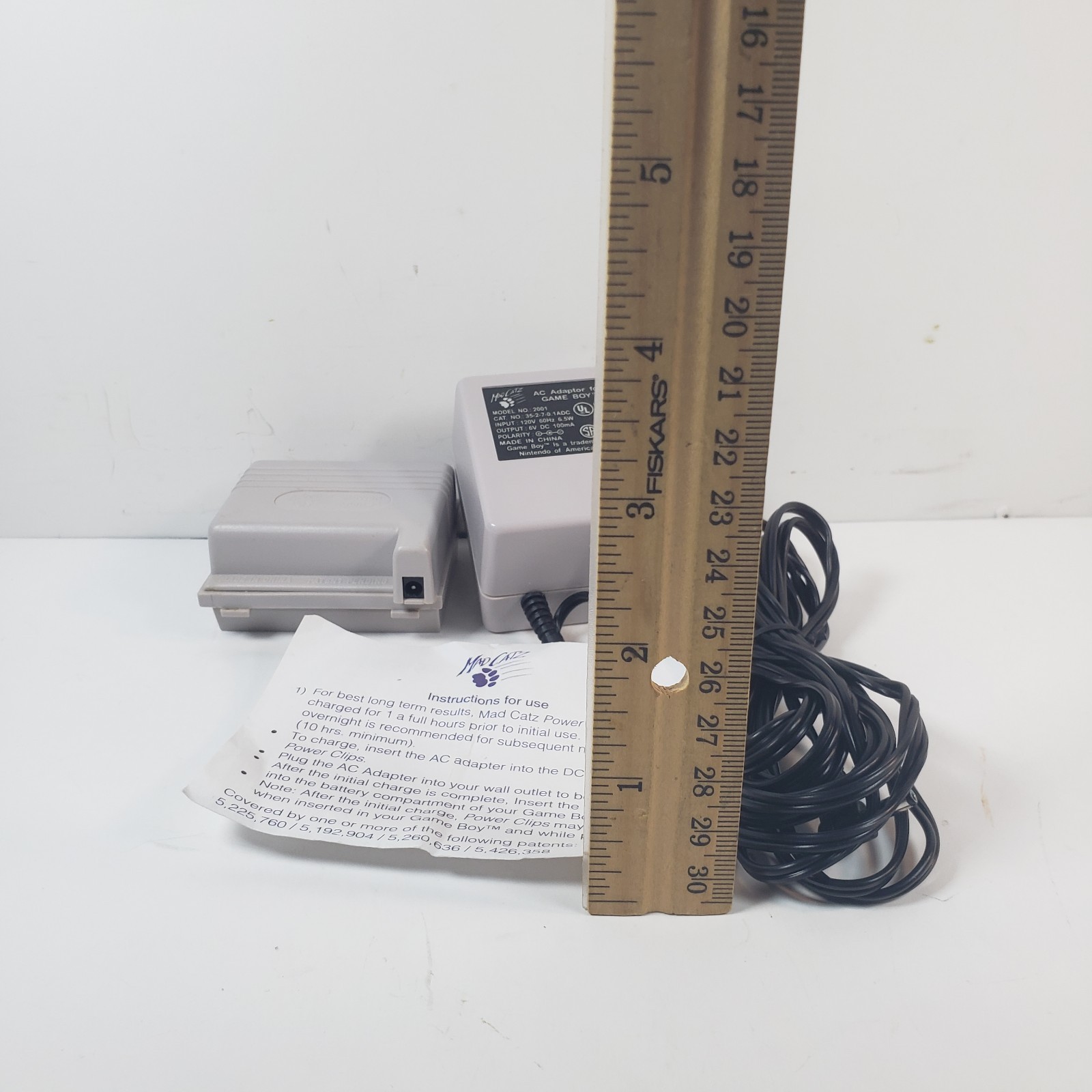 Mad Catz Gameboy Rechargeable Power Clip - E12002 Working Perfectly