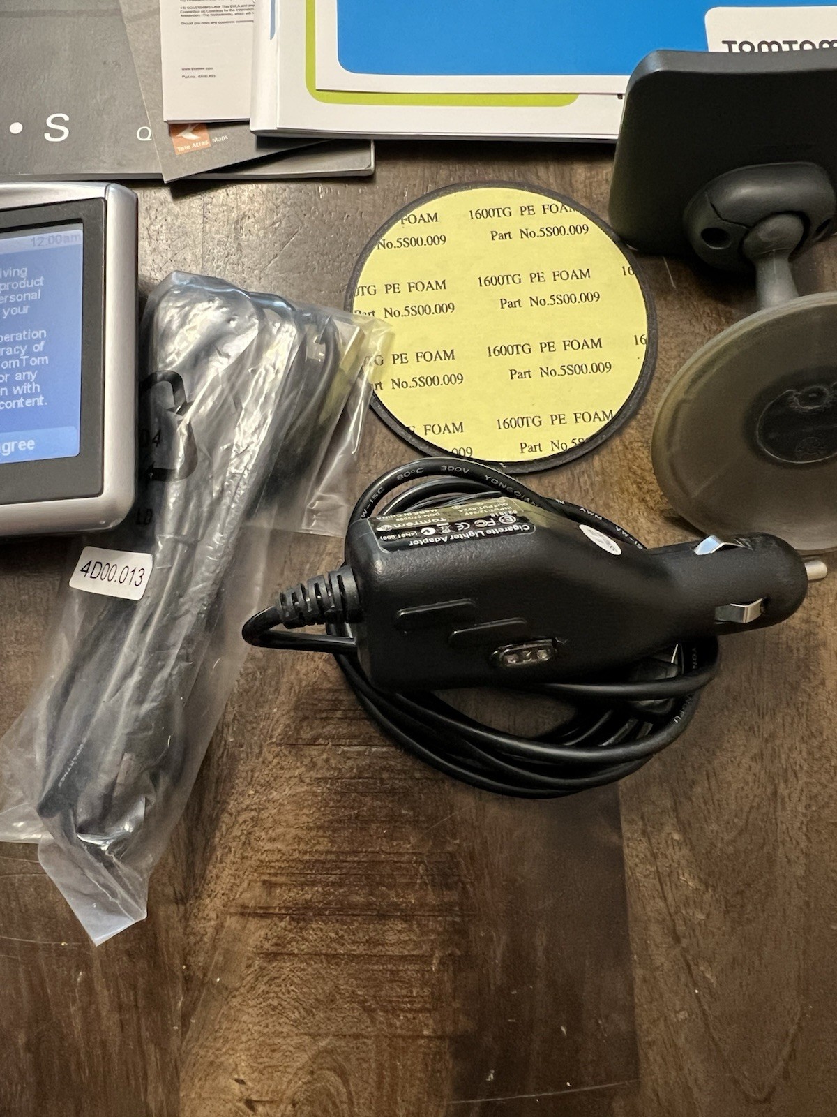 TomTom One XL S Bundle - Automotive Mountable GPS