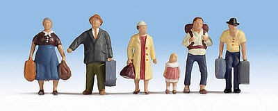 Walthers SceneMaster 949-6040 HO Passengers Ready to Board pkg(6)