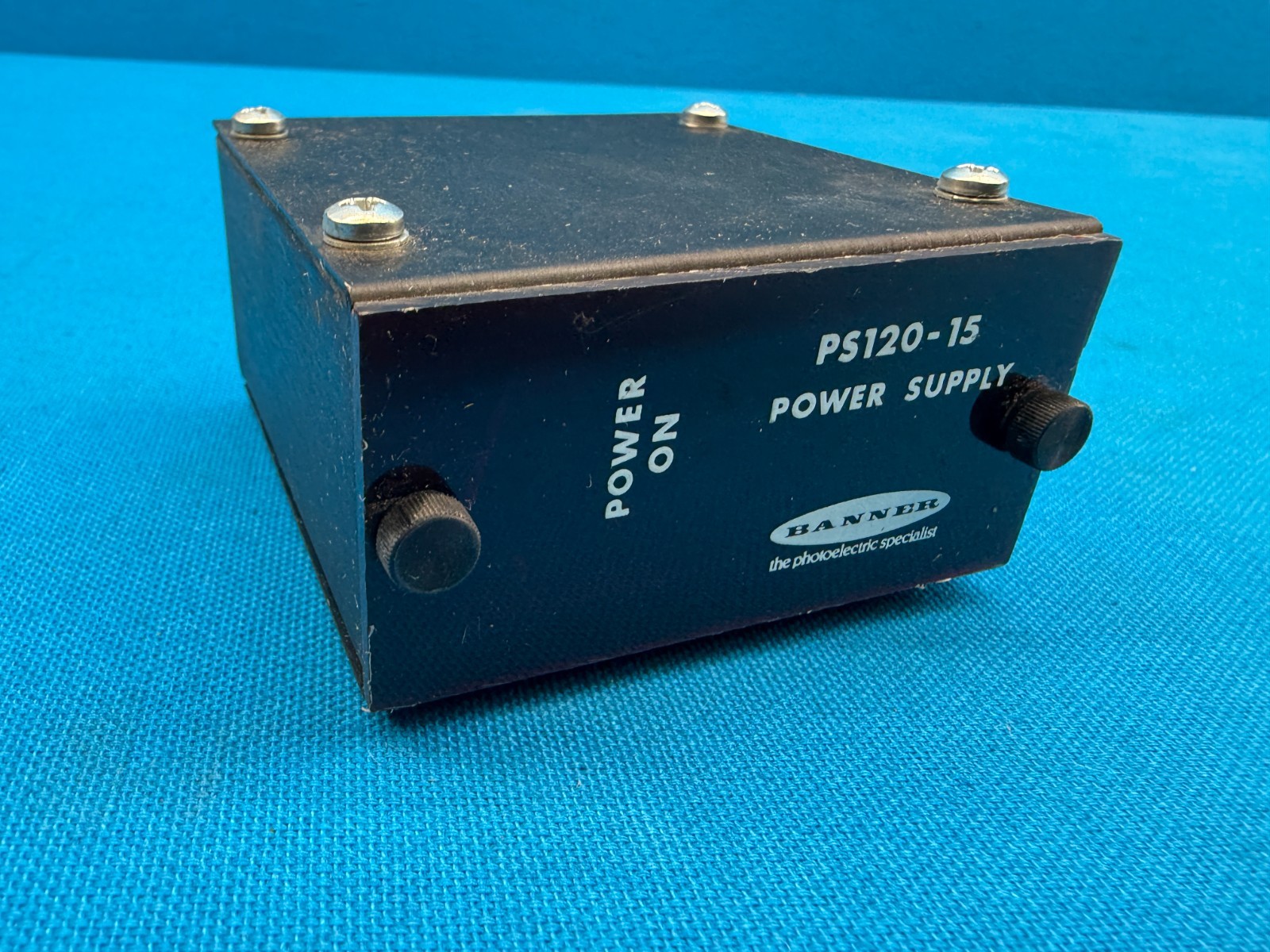 Banner PS120-15 120VAC 50/60Hz Photoelectric Power Supply Unit