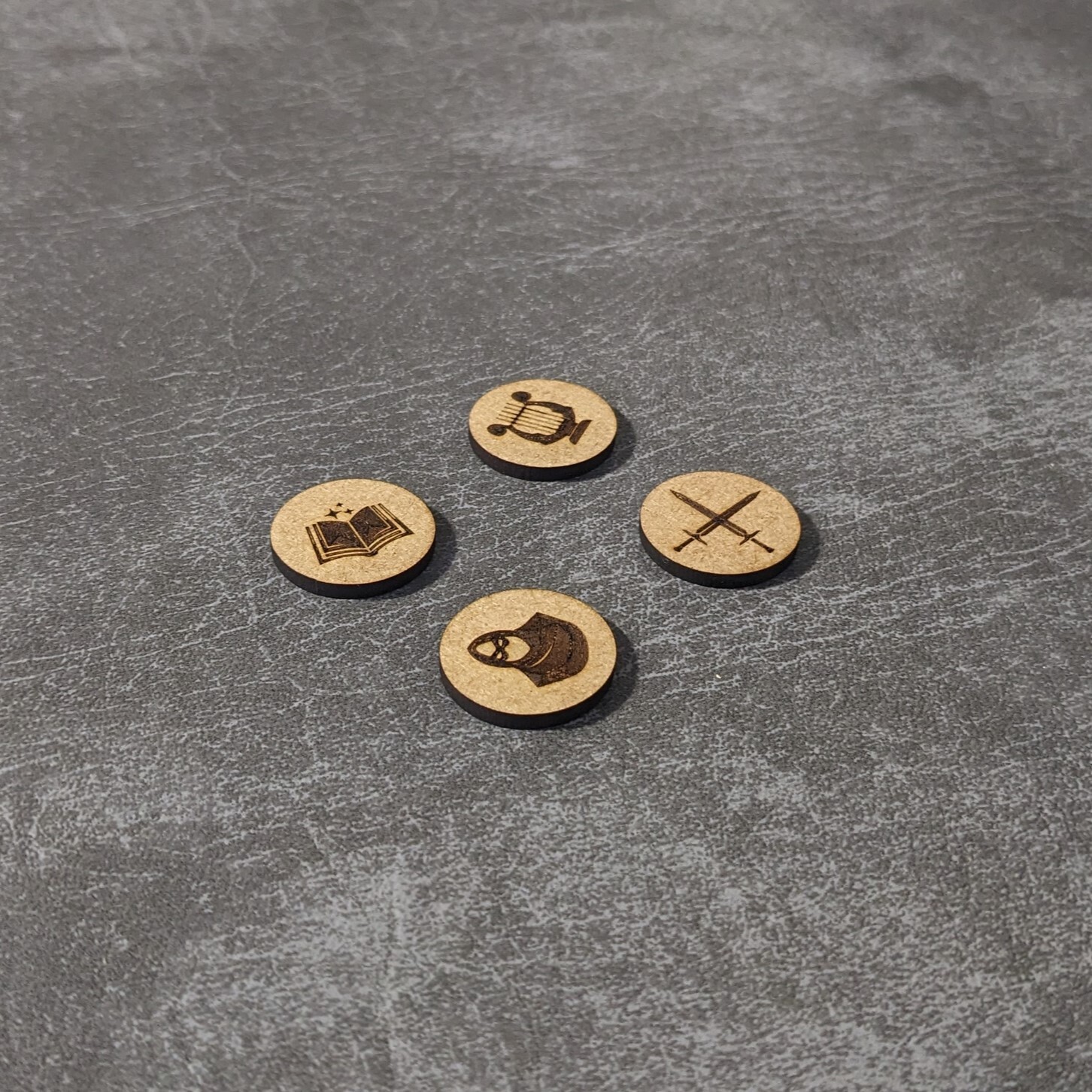 Dungeons and Dragons Character Class Wooden 13 Piece Token Pack