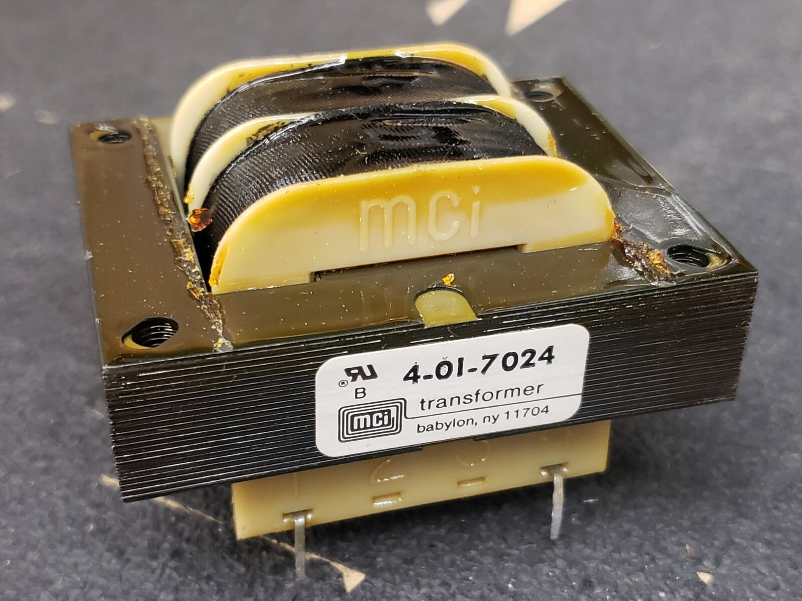 NEW, MCI, 4-01-7024, Transformer Pri 115V Sec Dual 12V/1.5A