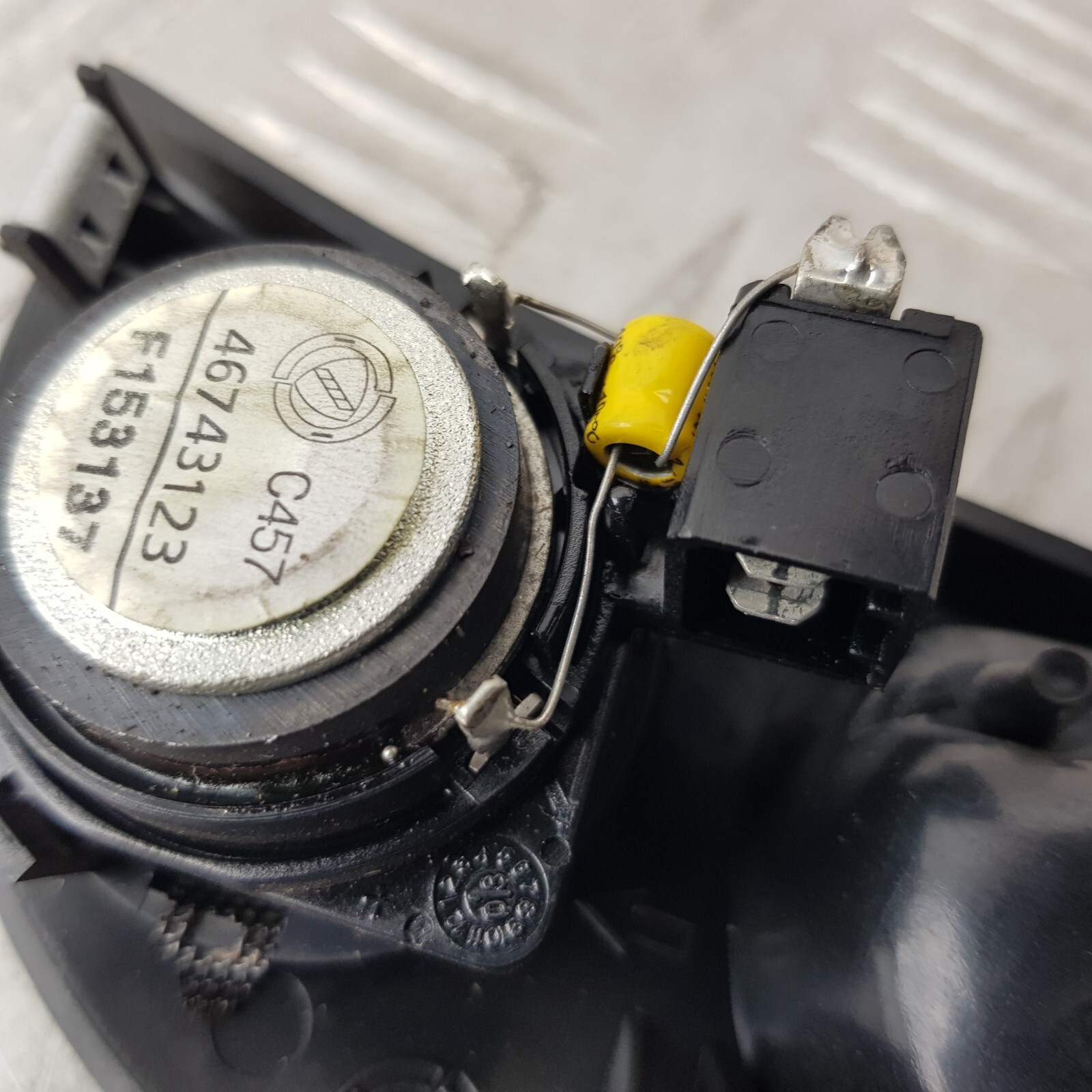 ALFA ROMEO GT TWEETER SPEAKER RIGHT DRIVER SIDE 2007