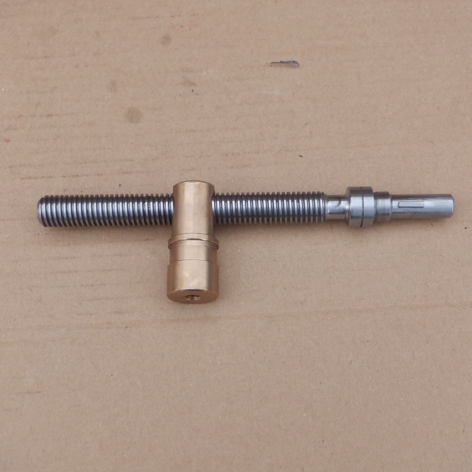 HARRISON M390, COMPOUND SLIDE METRIC SCREW & NUT