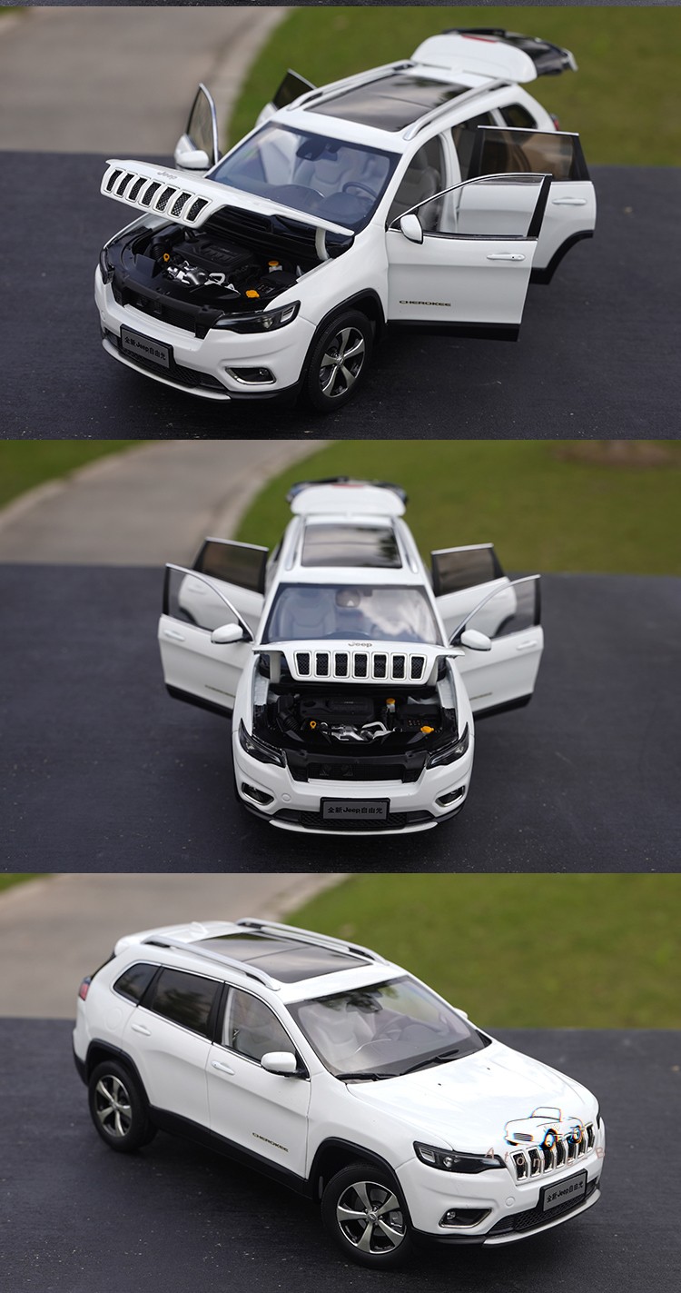Original 1/18 GAC JEEP Cherokee 2020 New Free Light Simulation Alloy Car Model