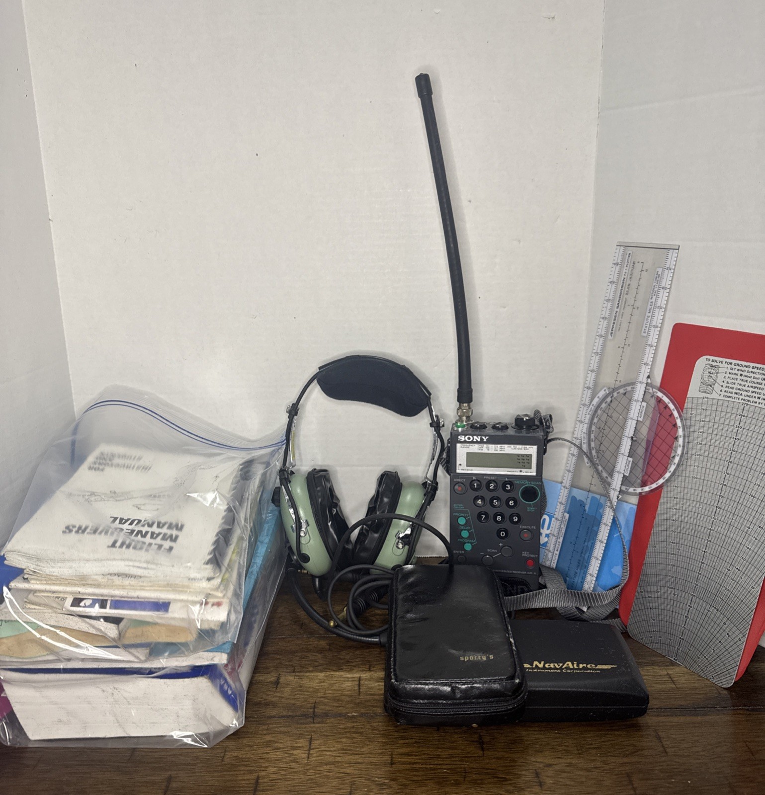 David Clark H10-13.4 Aviation Headset GA Plugs - Sony PSB Air Fm / Maps/ Bundle