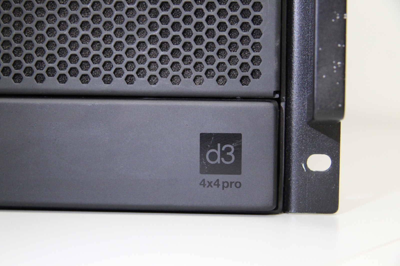 Disguise D3 4x4 Pro Rack Mount Media Server Video Projection Mapping Engine