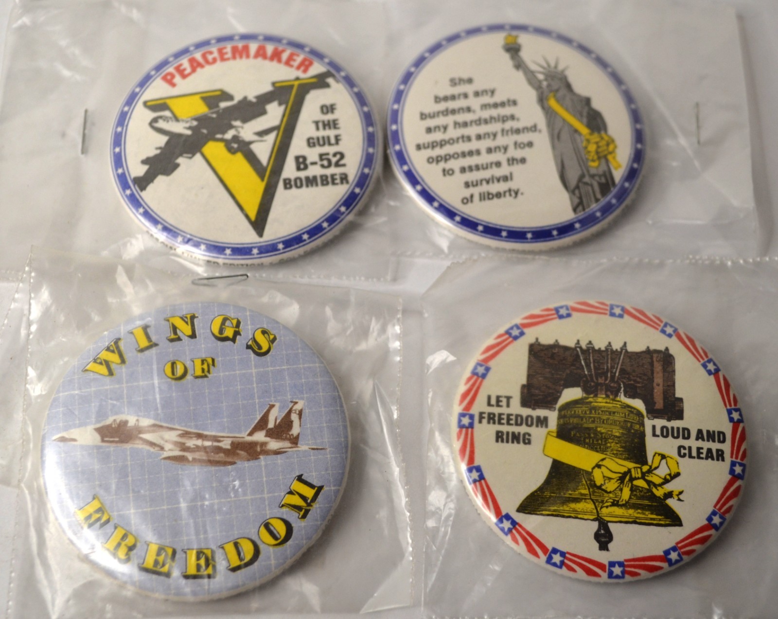 1991 GULF WAR FREEDOM PATRIOTIC AMERICAN MILITARY 2 1/2" PINBACK BUTTONS LOT A