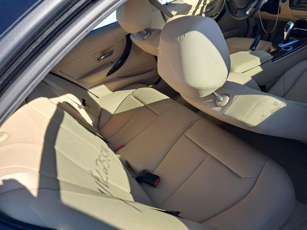 320I 2015 Glove Box 4905900