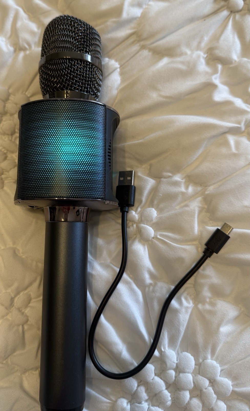 LED Bluetooth Cordless Karaoke Microphone, USB Rechargeable With Charger