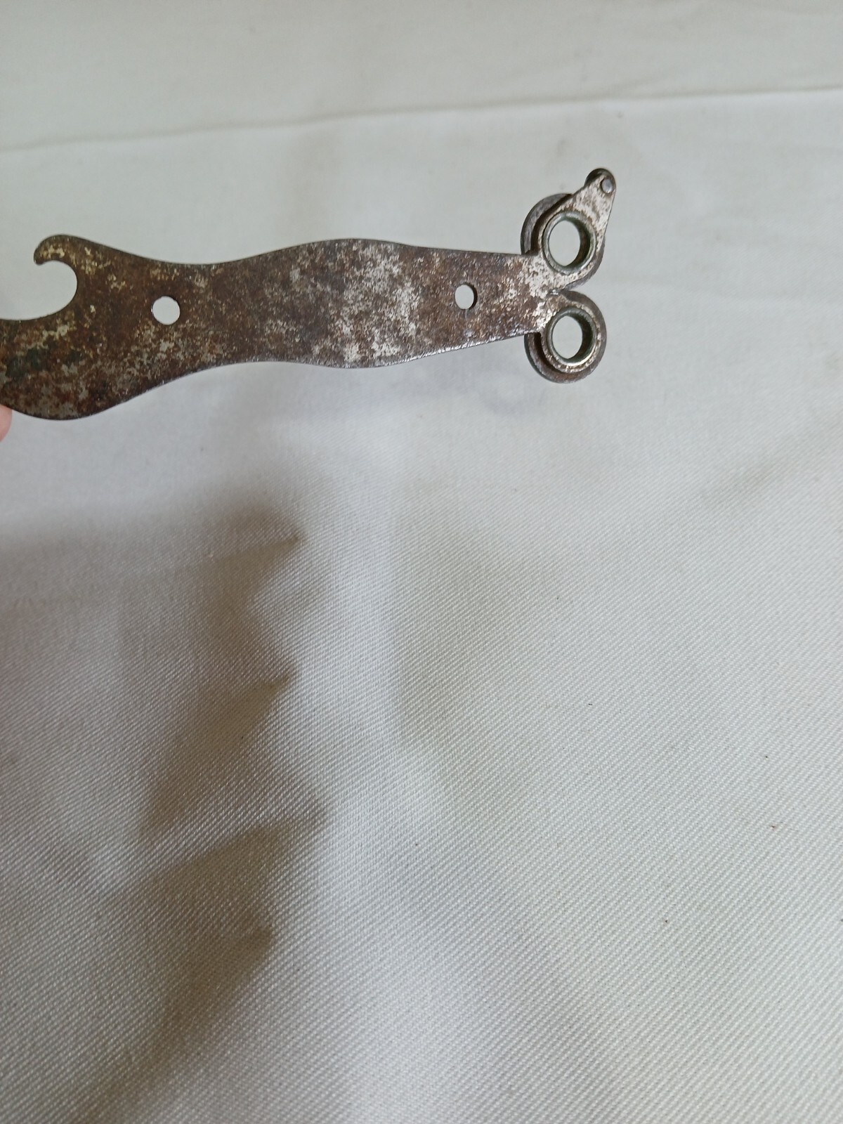 VINTAGE APEX BOTTLE OPENER