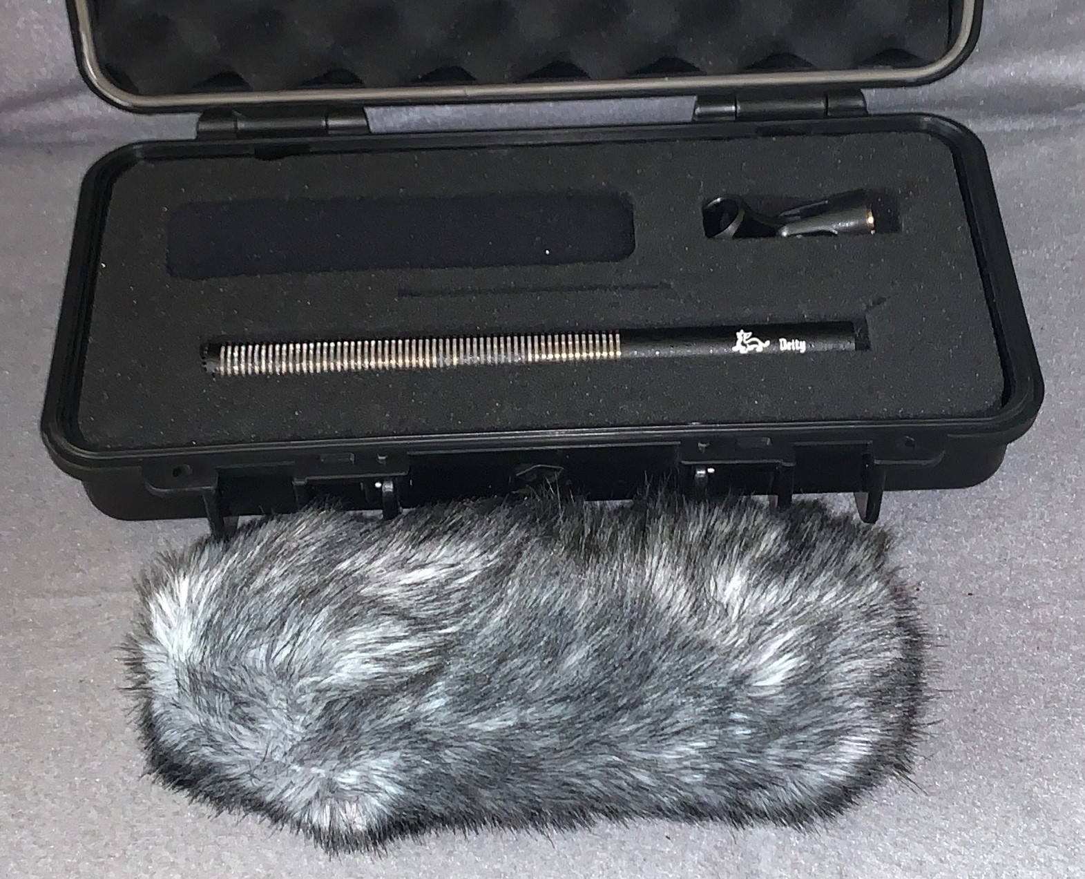 Aputure Deity 10” Condenser Shotgun Microphone W/Hard case & 2 Windscreens