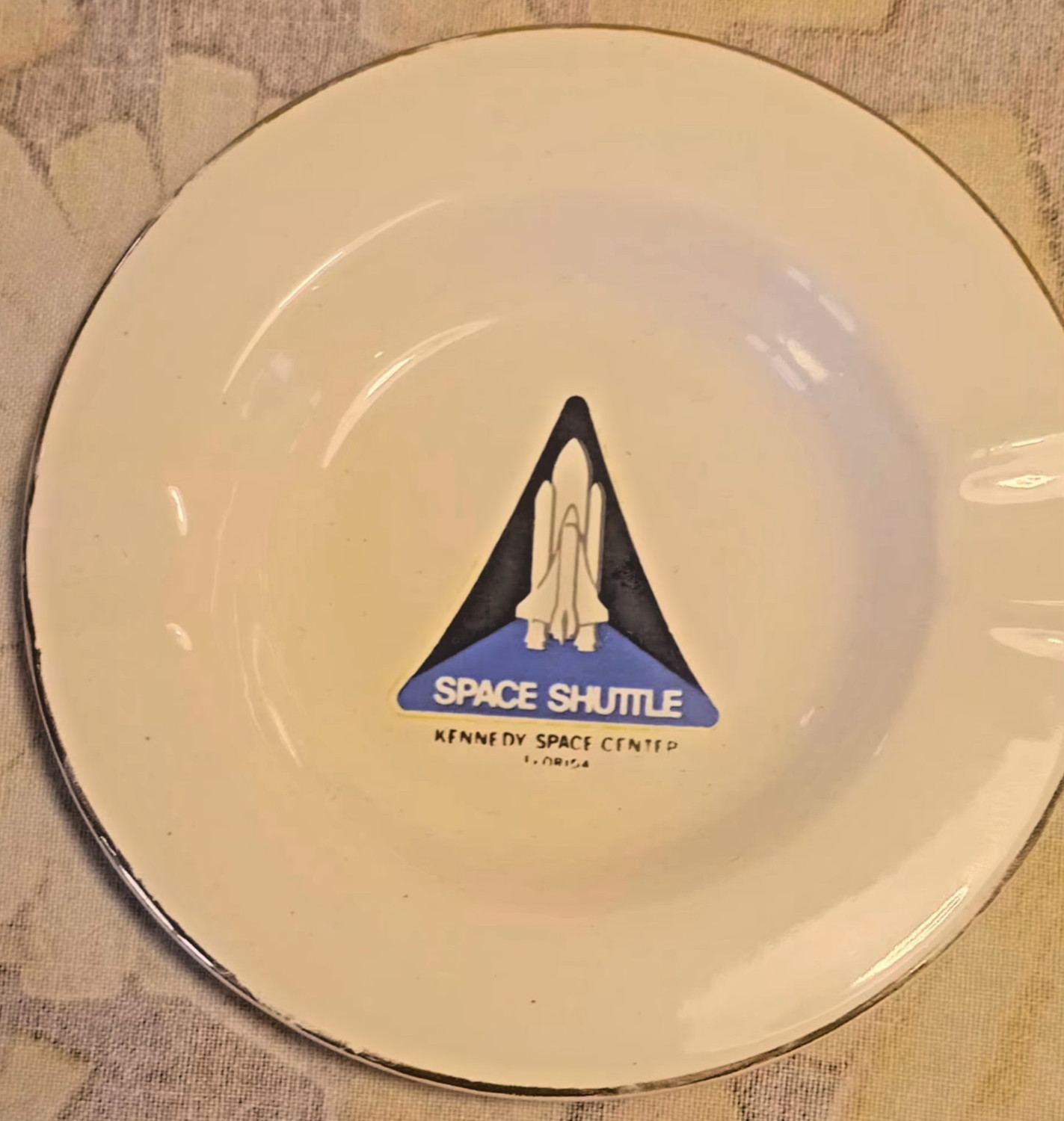 Kennedy Space Centre Center Shuttle Ceramic Round Ashtray Craft Rocket Travel