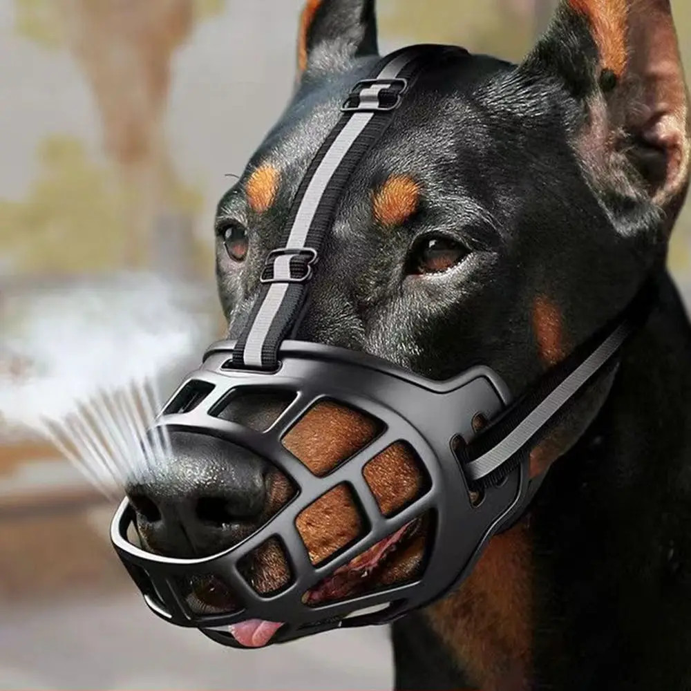 Adjustable Dog Muzzle Anti-biting Dog Mouth Cover with Reflective Strip Can.