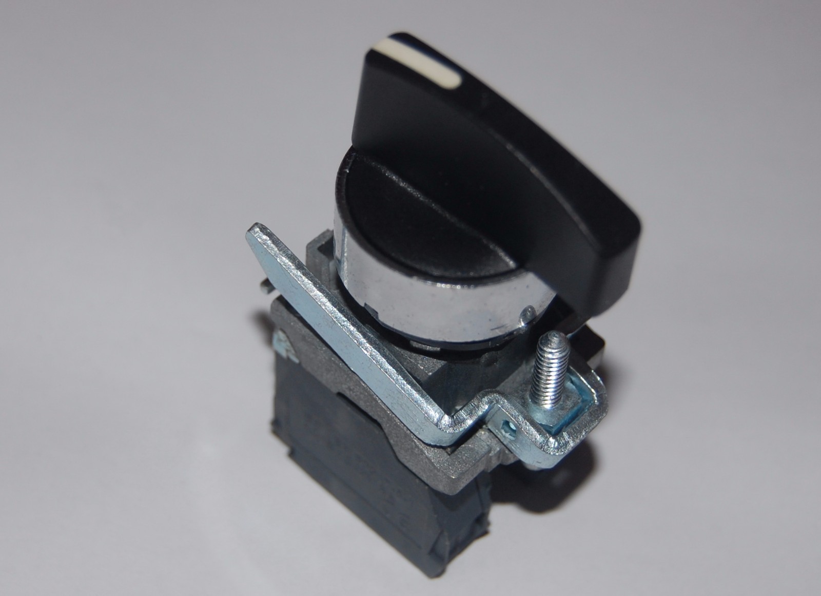 1PC 22mm Long Handle Selector switch 3 Position Fits XB4BJ33 2N/O MAINTAINED