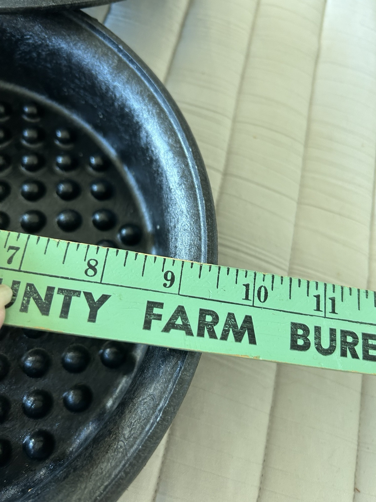 HS Inc. NHS 2001 Charcoal Heavy Construction Tortilla Server 9” Diameter