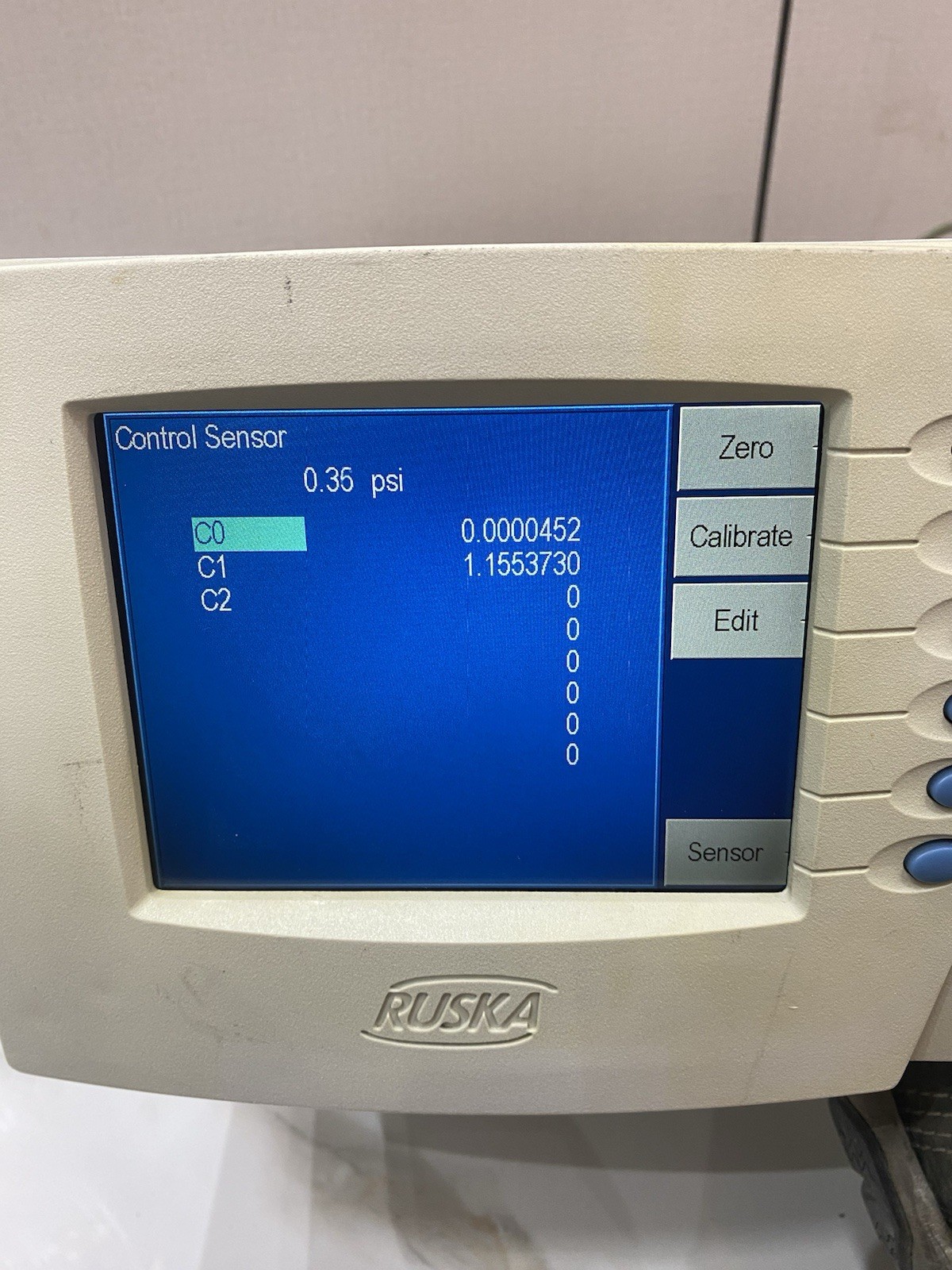 FLUKE / RUSKA 7250 , 3000 Psi Abs PRESSURE CONTROLLER & CALIBRATOR