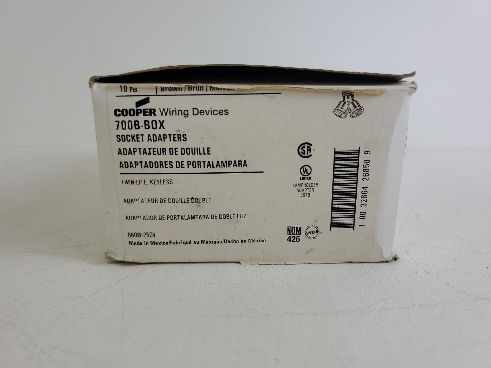 (10 PACK) Cooper Wiring Devices Inc 700B-BOX TWIN-LITE KEYLESS SOCKET ADAPTERS