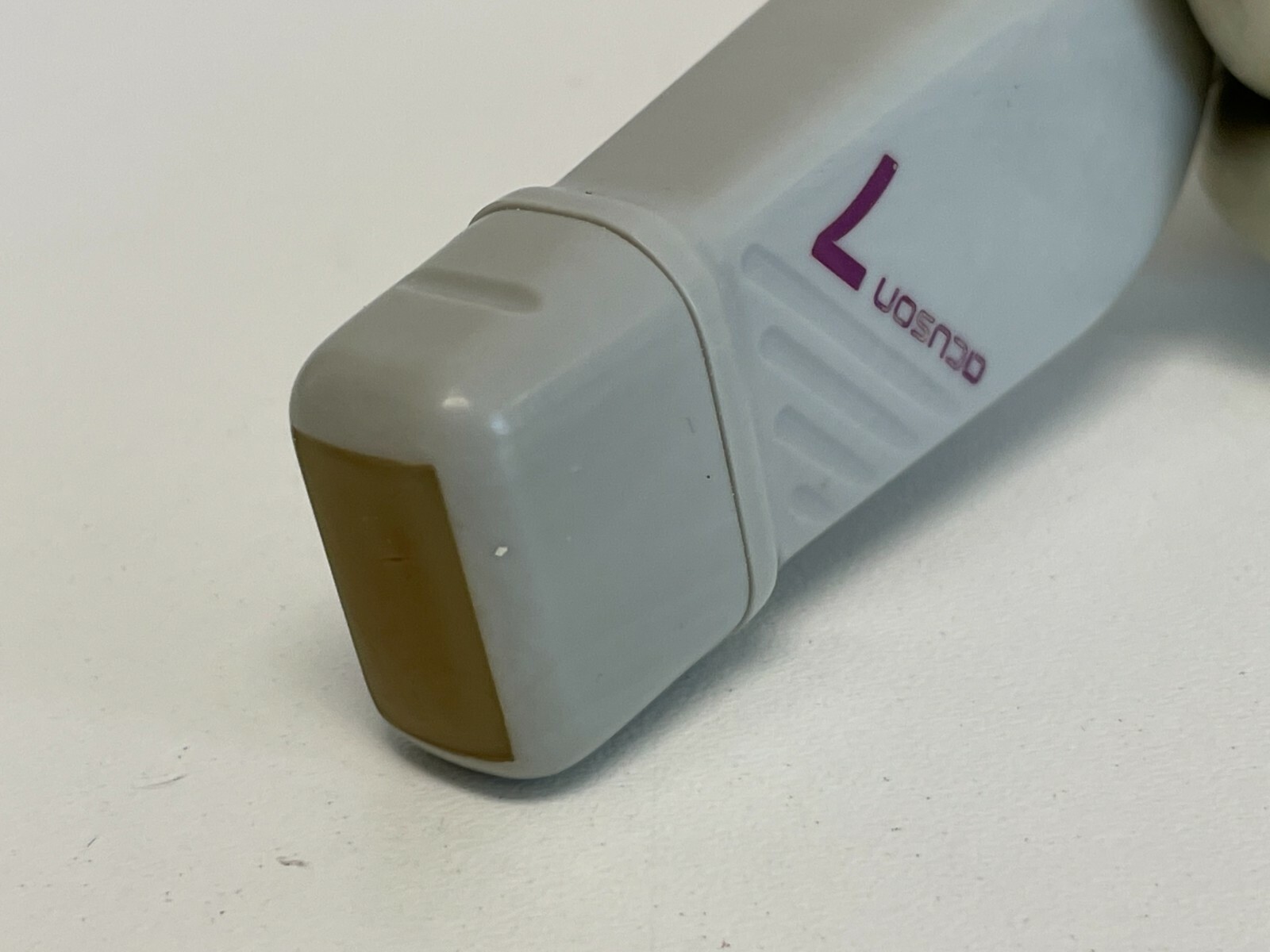 T3: Acuson V7 7 Guide Probe