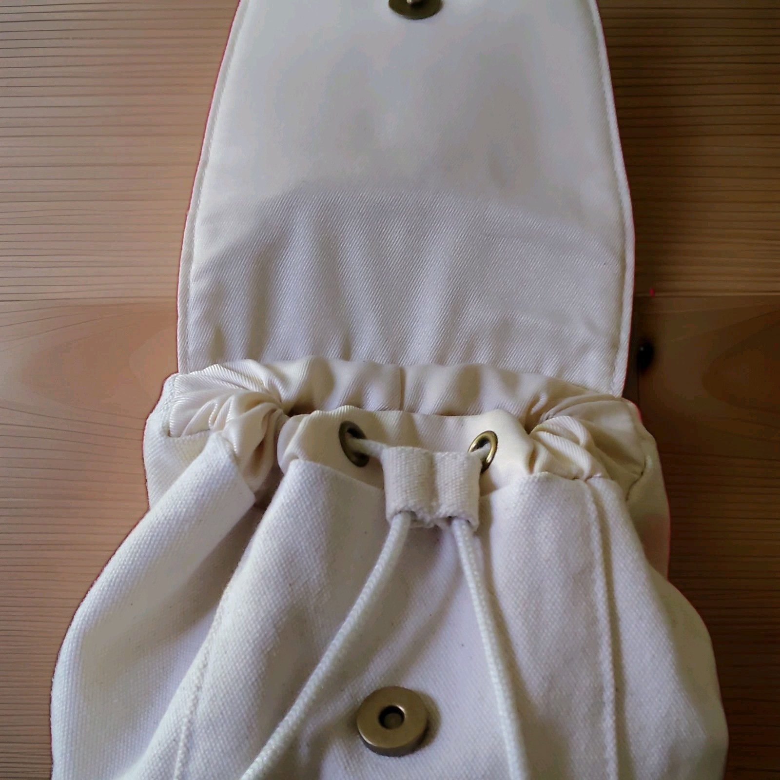 Universal Thread White Canvas Drawstring Backpack Faux Leather Straps Zip Pocket